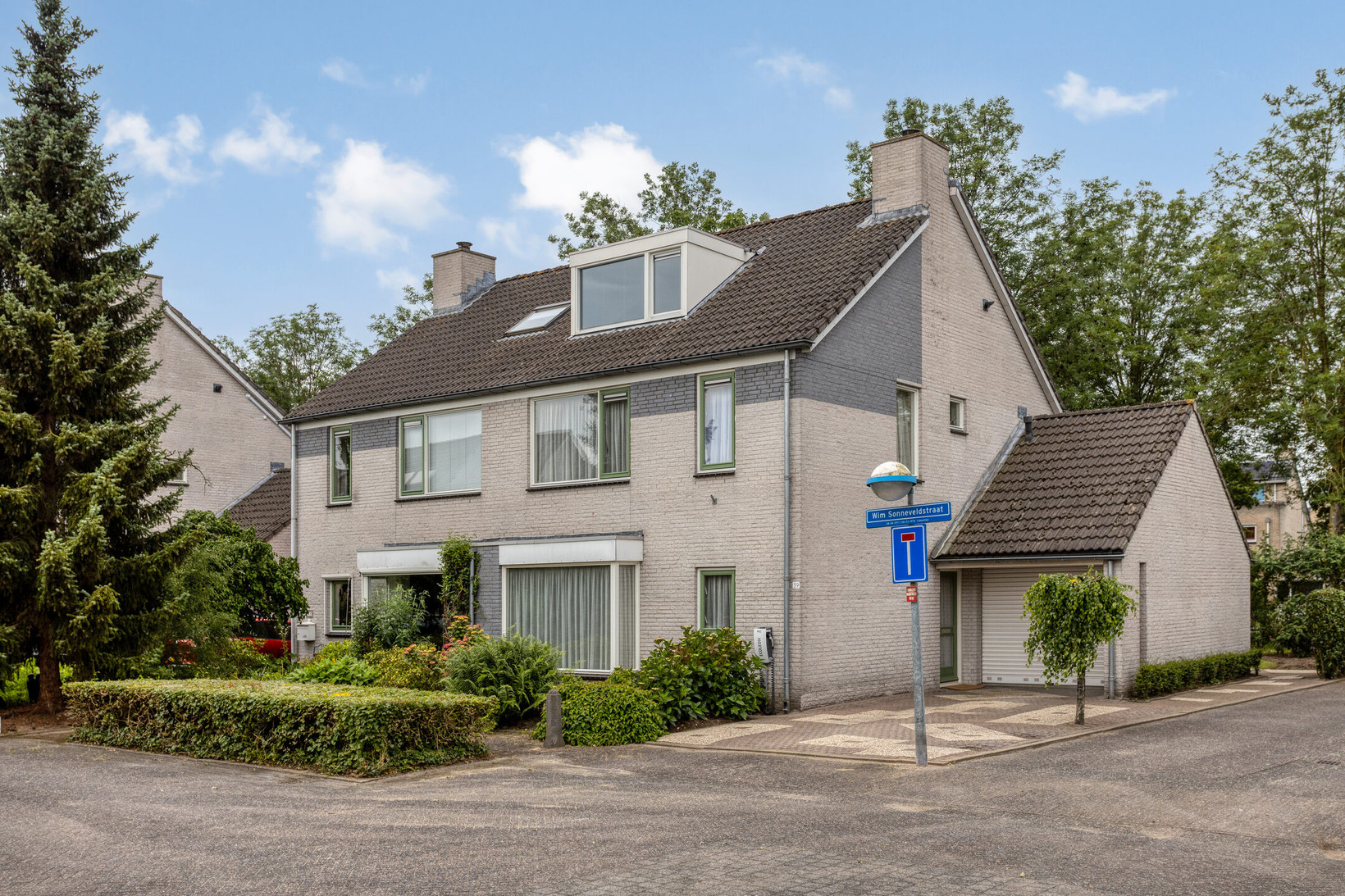 Twee-onder-één-kap te koop: Wim Sonneveldstraat 39, Wageningen