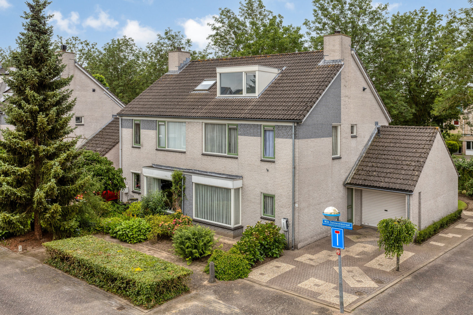 Twee-onder-één-kap te koop: Wim Sonneveldstraat 39, Wageningen