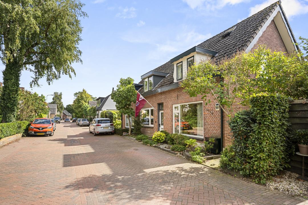 Hoekwoning te koop: Kampstraat 17, Ede