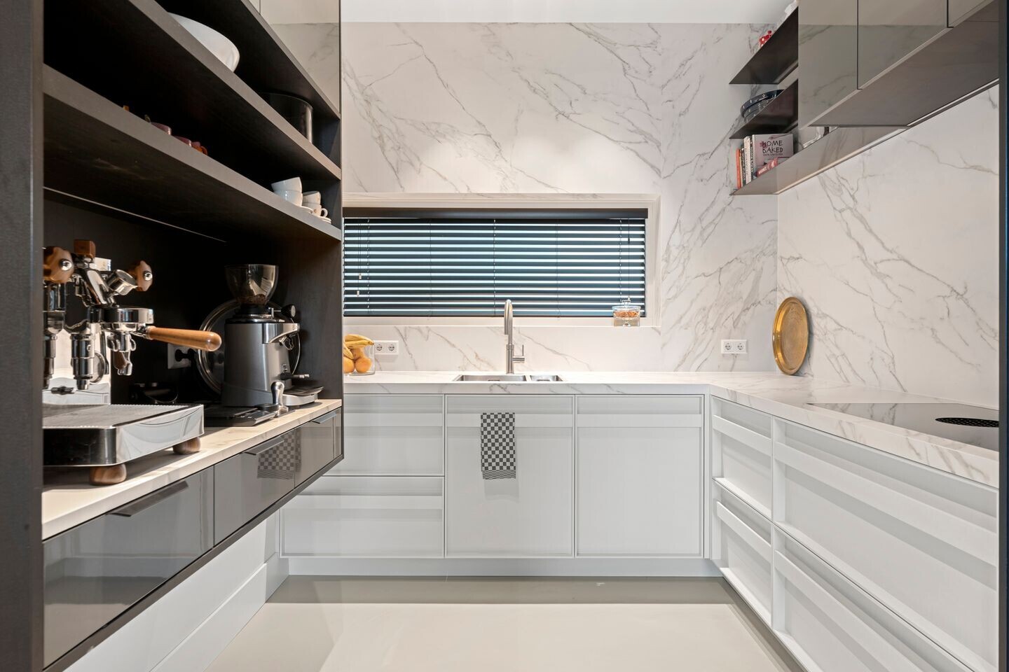 Appartement te koop: Van Essenkwartier 51, Ede