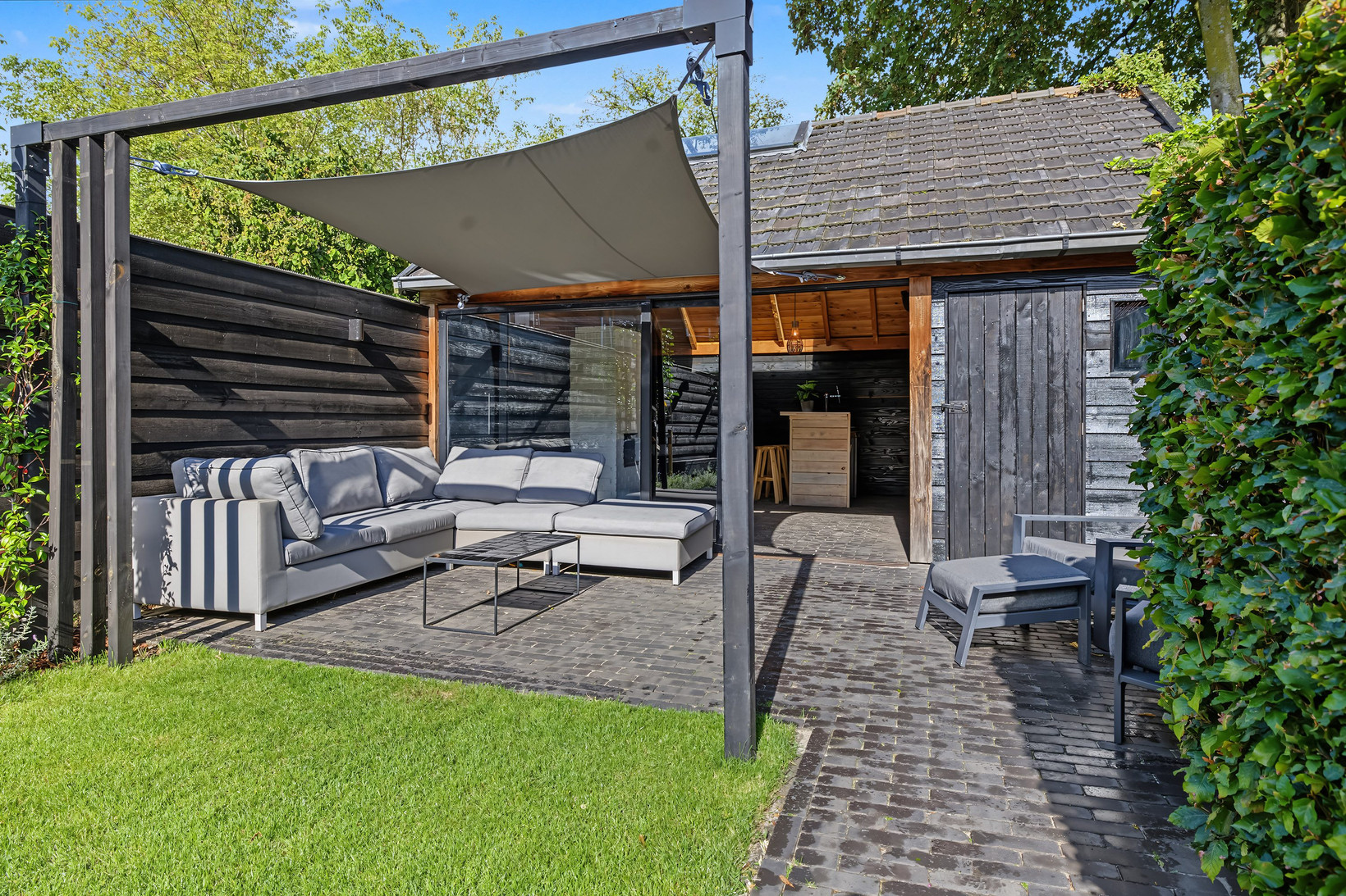 Tussenwoning te koop: Leeuweriklaan 28, Ede
