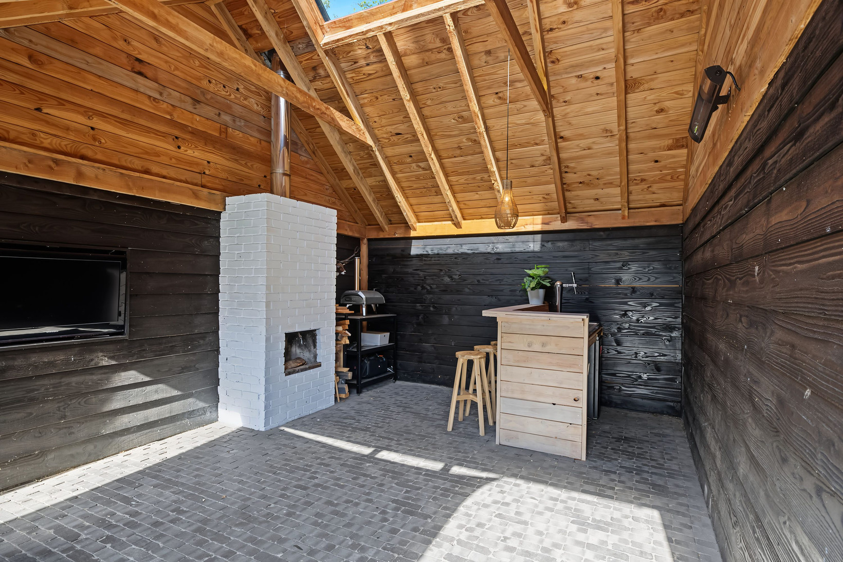 Tussenwoning te koop: Leeuweriklaan 28, Ede