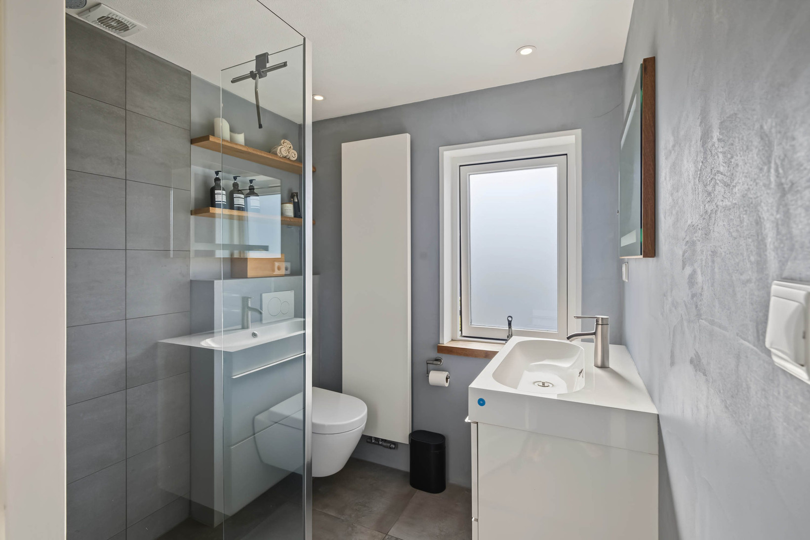 Tussenwoning te koop: Leeuweriklaan 28, Ede