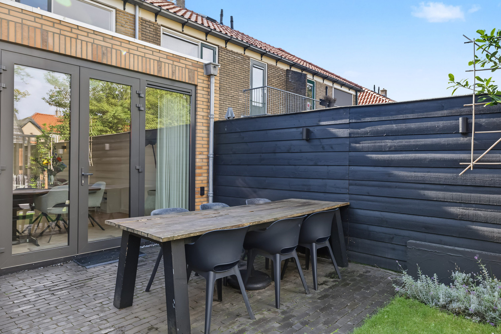 Tussenwoning te koop: Leeuweriklaan 28, Ede