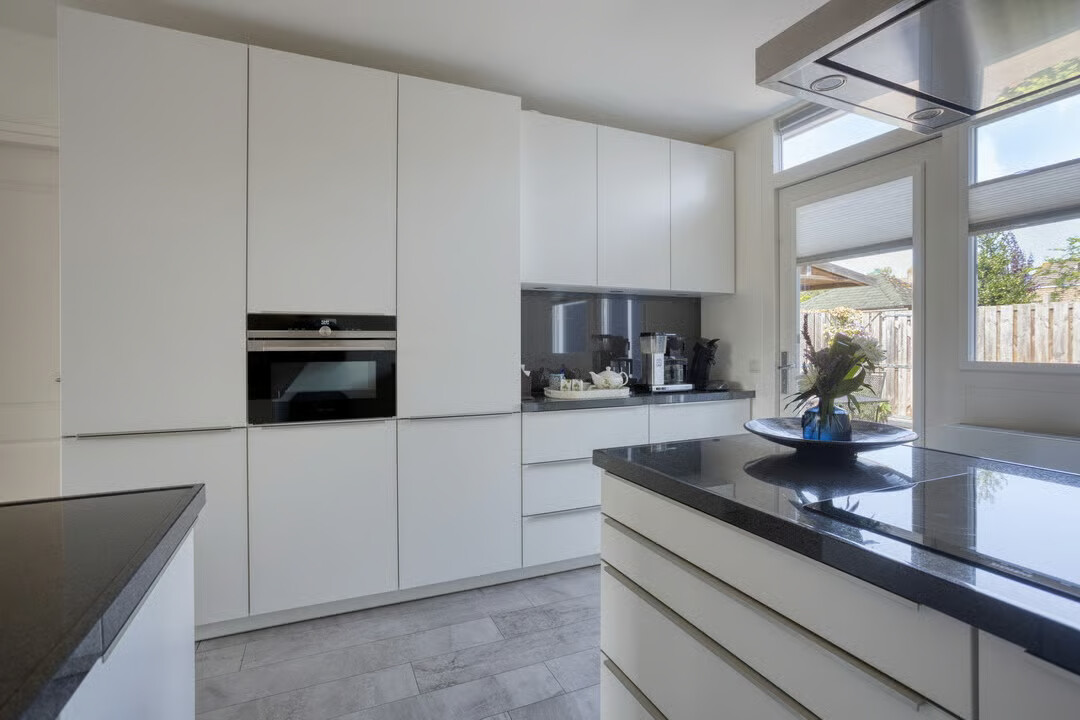 Tussenwoning te koop: Angerenstein 3, Ede