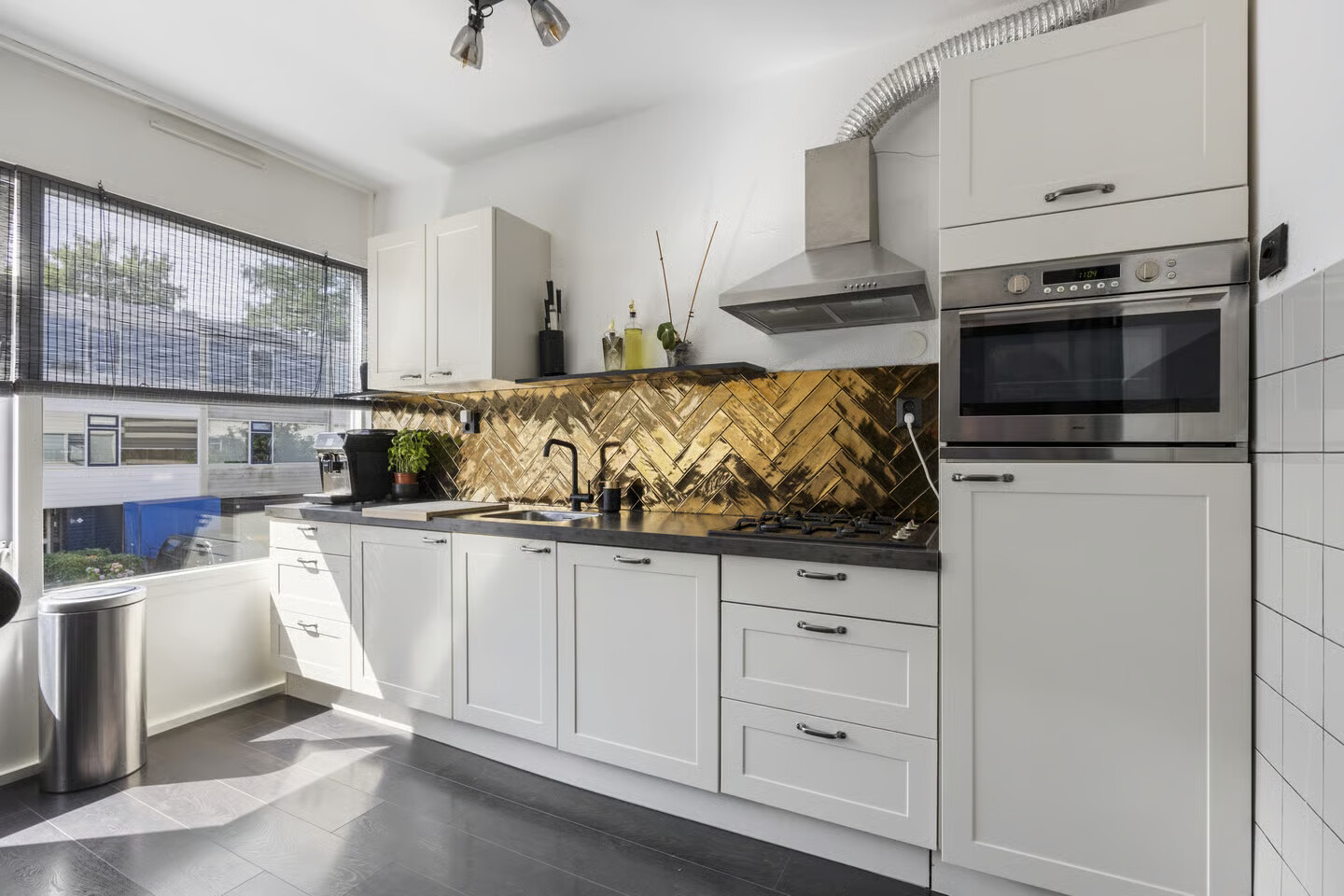 Tussenwoning te koop: Koelhorst 23, Ede