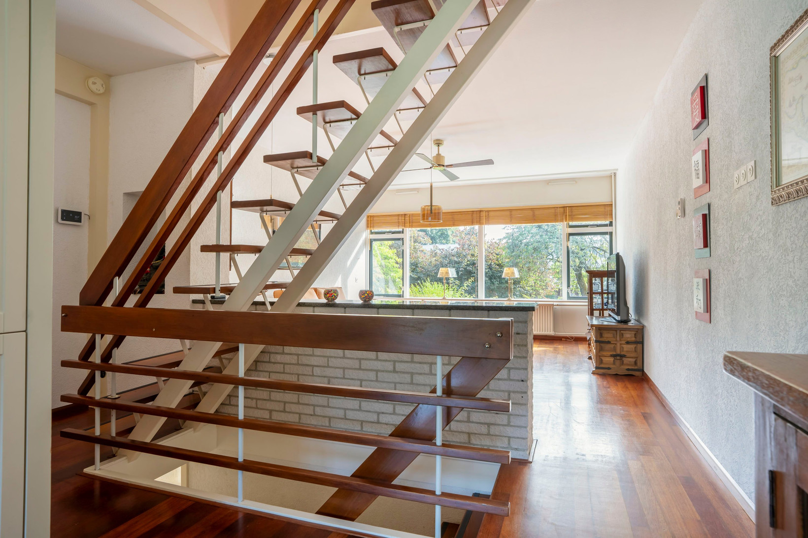 Tussenwoning te koop: Langenhorst 52, Ede