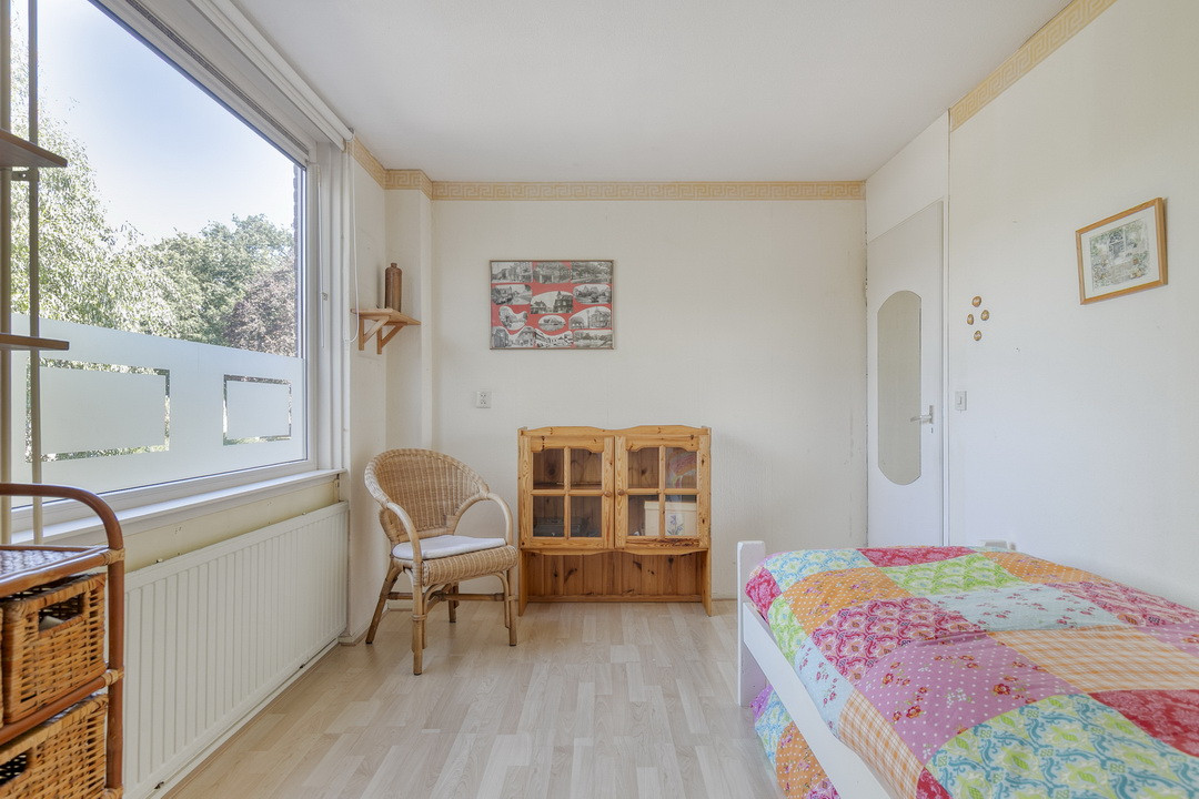 Tussenwoning te koop: Eeshof 6, Ede