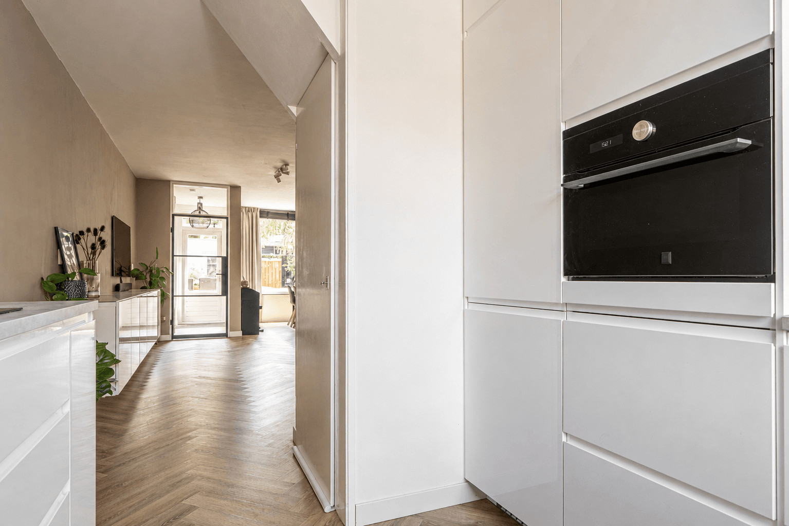 Tussenwoning te koop: Doeshof 6, Ede
