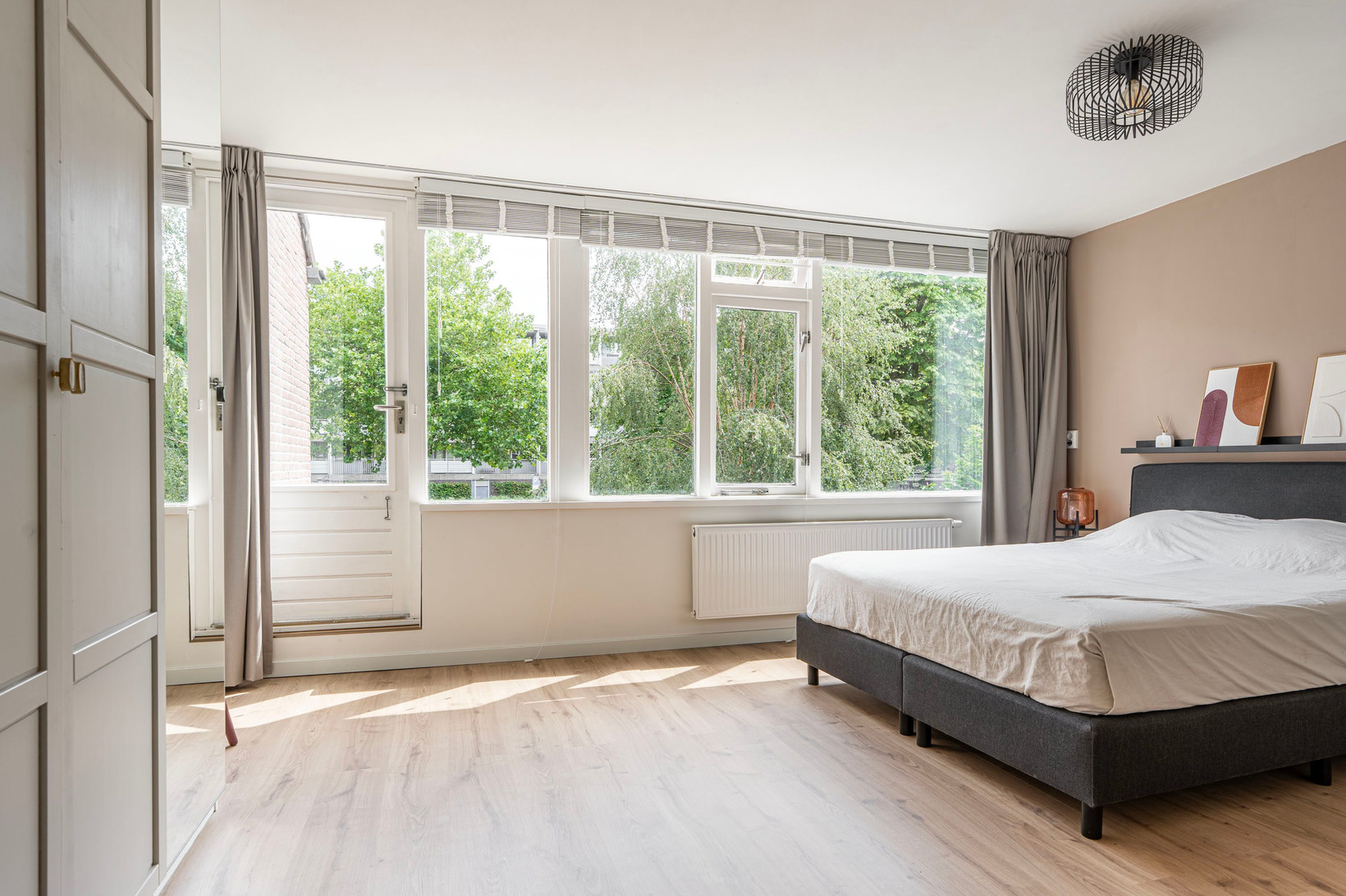 Tussenwoning te koop: Doeshof 6, Ede