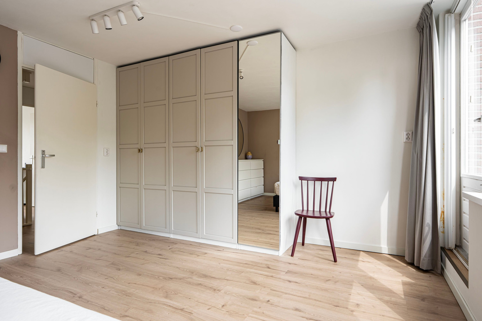 Tussenwoning te koop: Doeshof 6, Ede