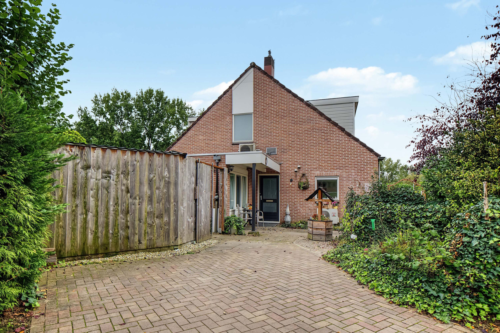 Hoekwoning te koop: Liebeek 6, Ede