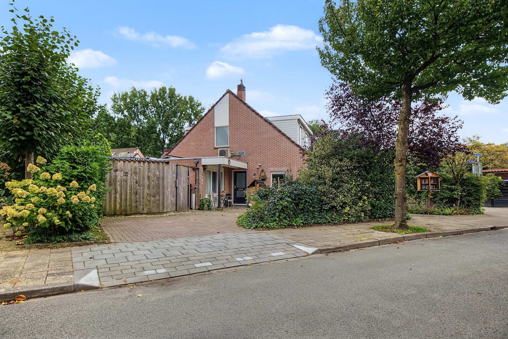 Hoekwoning te koop: Liebeek 6, Ede