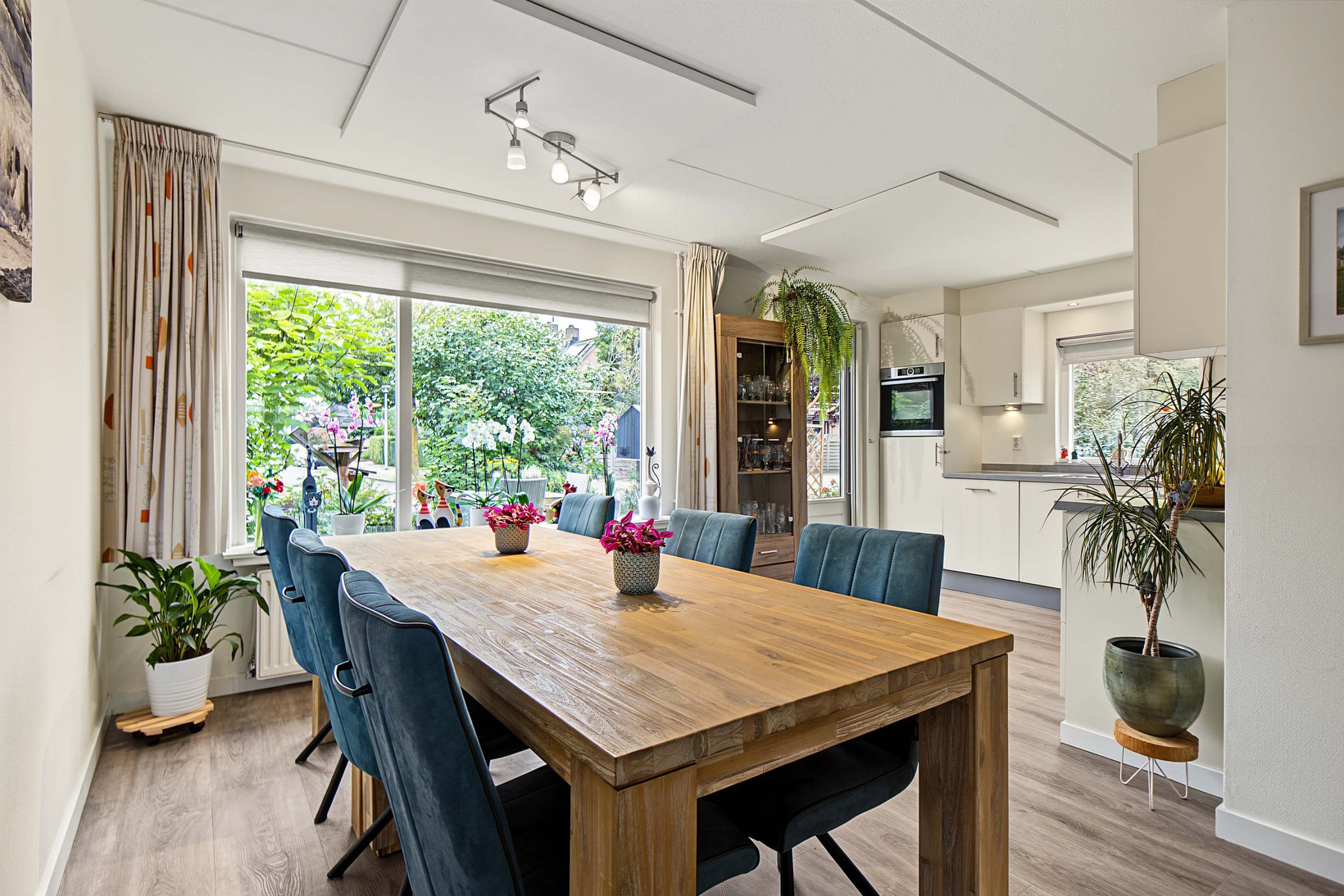 Hoekwoning te koop: Liebeek 6, Ede