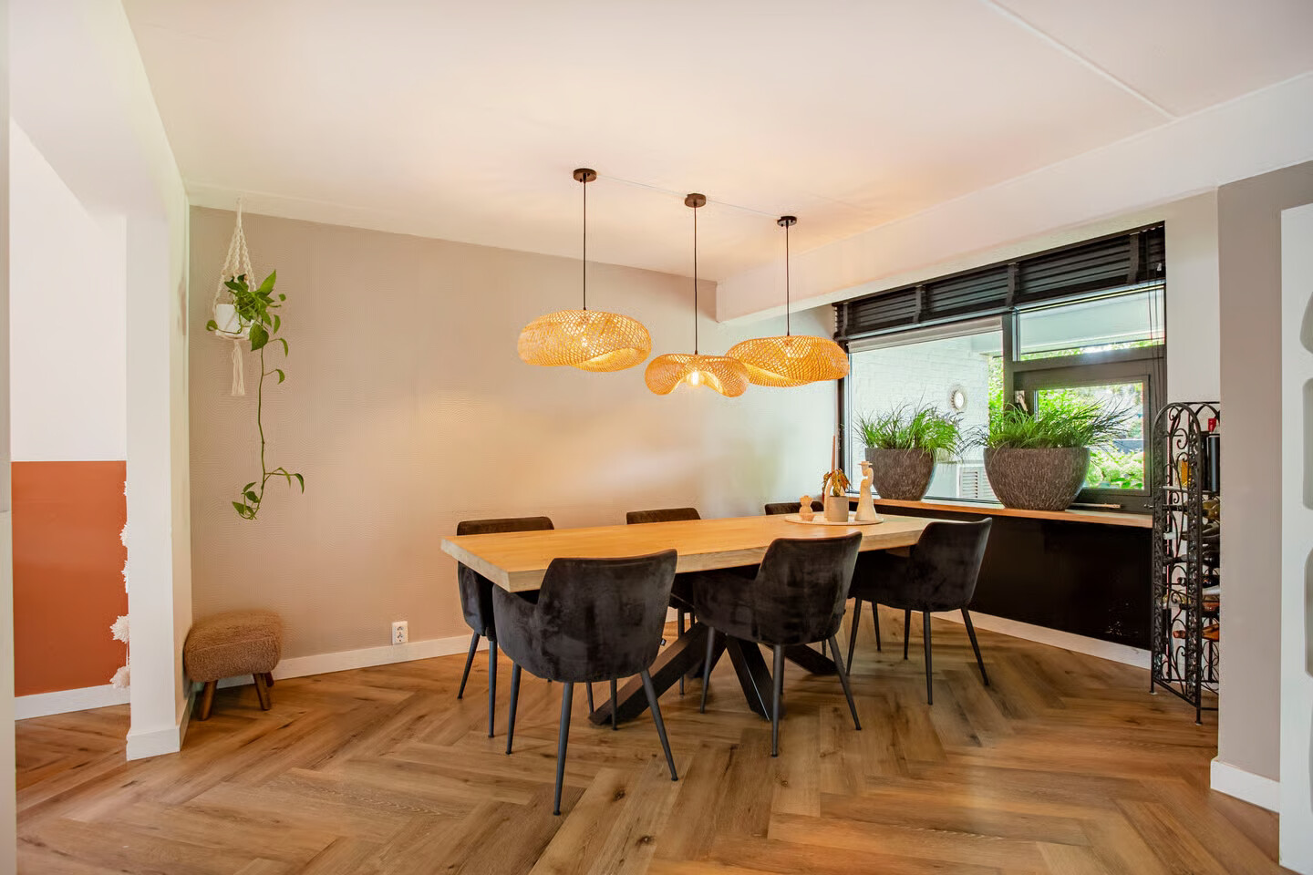 Hoekwoning te koop: Catharinadaal 1, Ede