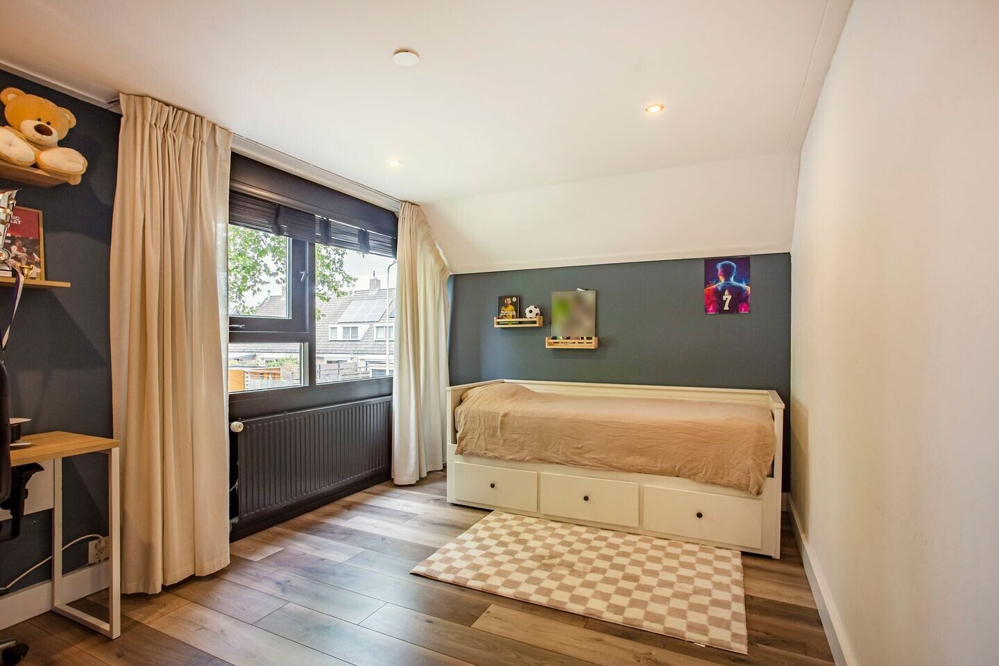 Hoekwoning te koop: Catharinadaal 1, Ede