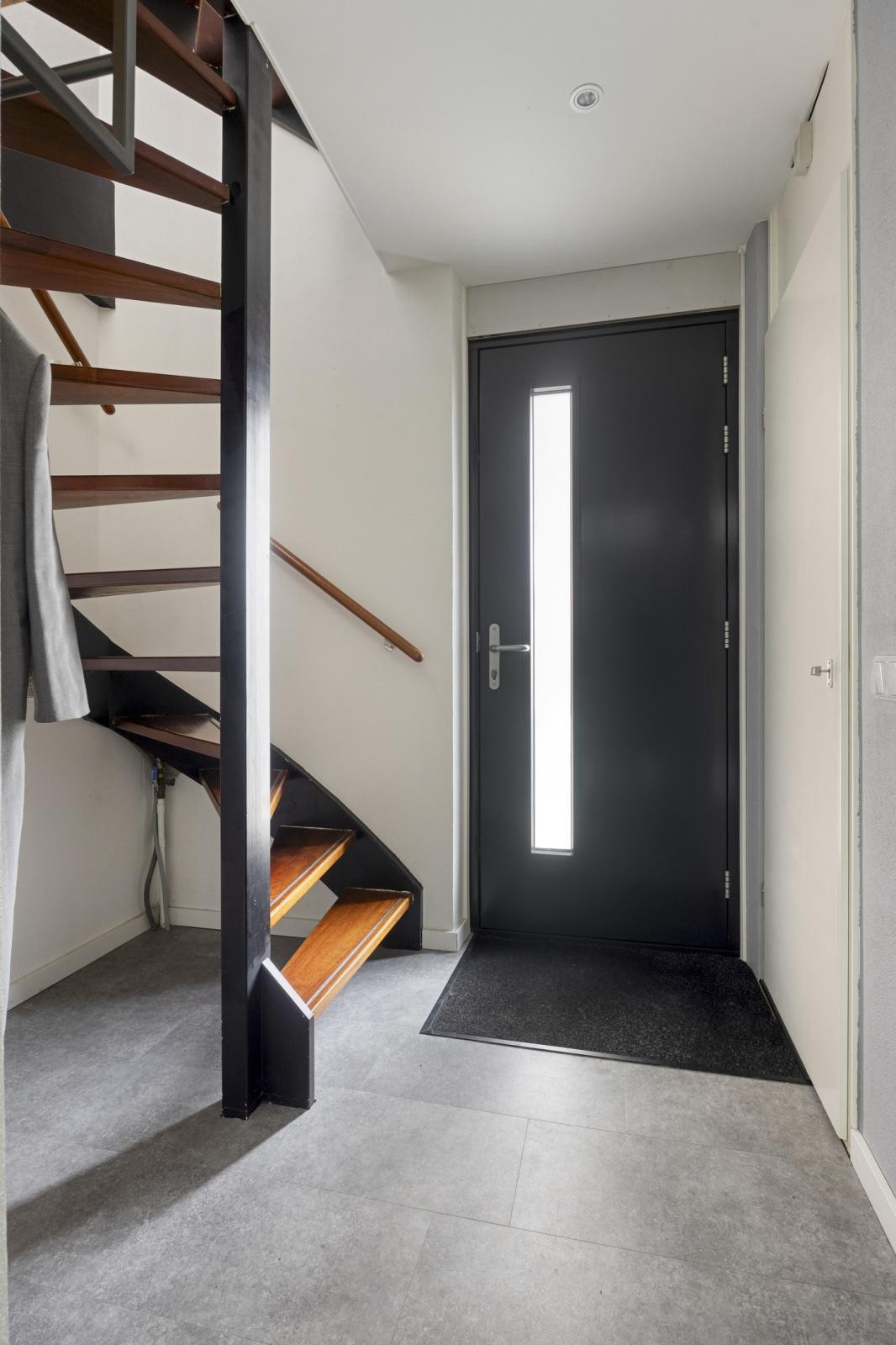 Tussenwoning te koop: Levendaal 14, Ede