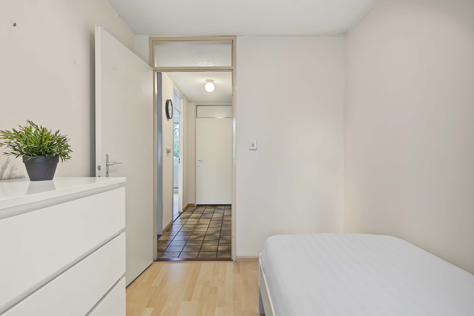 Tussenwoning te koop: Oosterhof 4, Ede