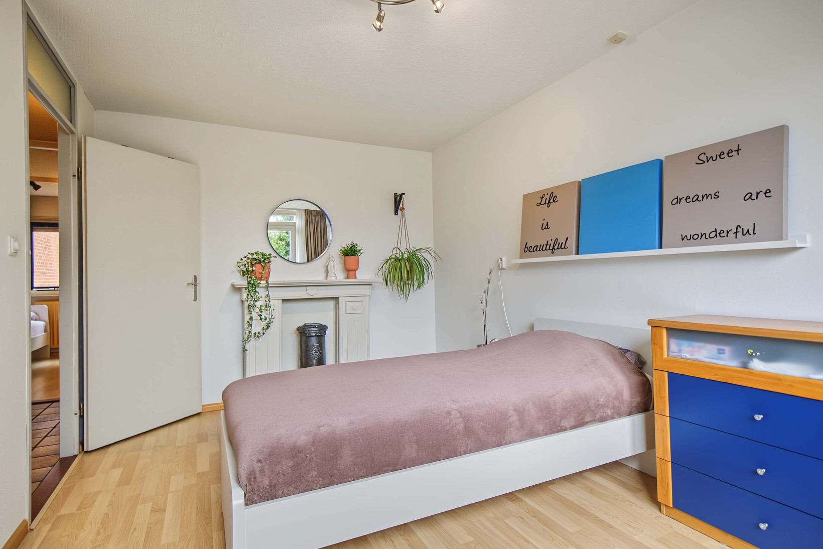 Tussenwoning te koop: Oosterhof 4, Ede