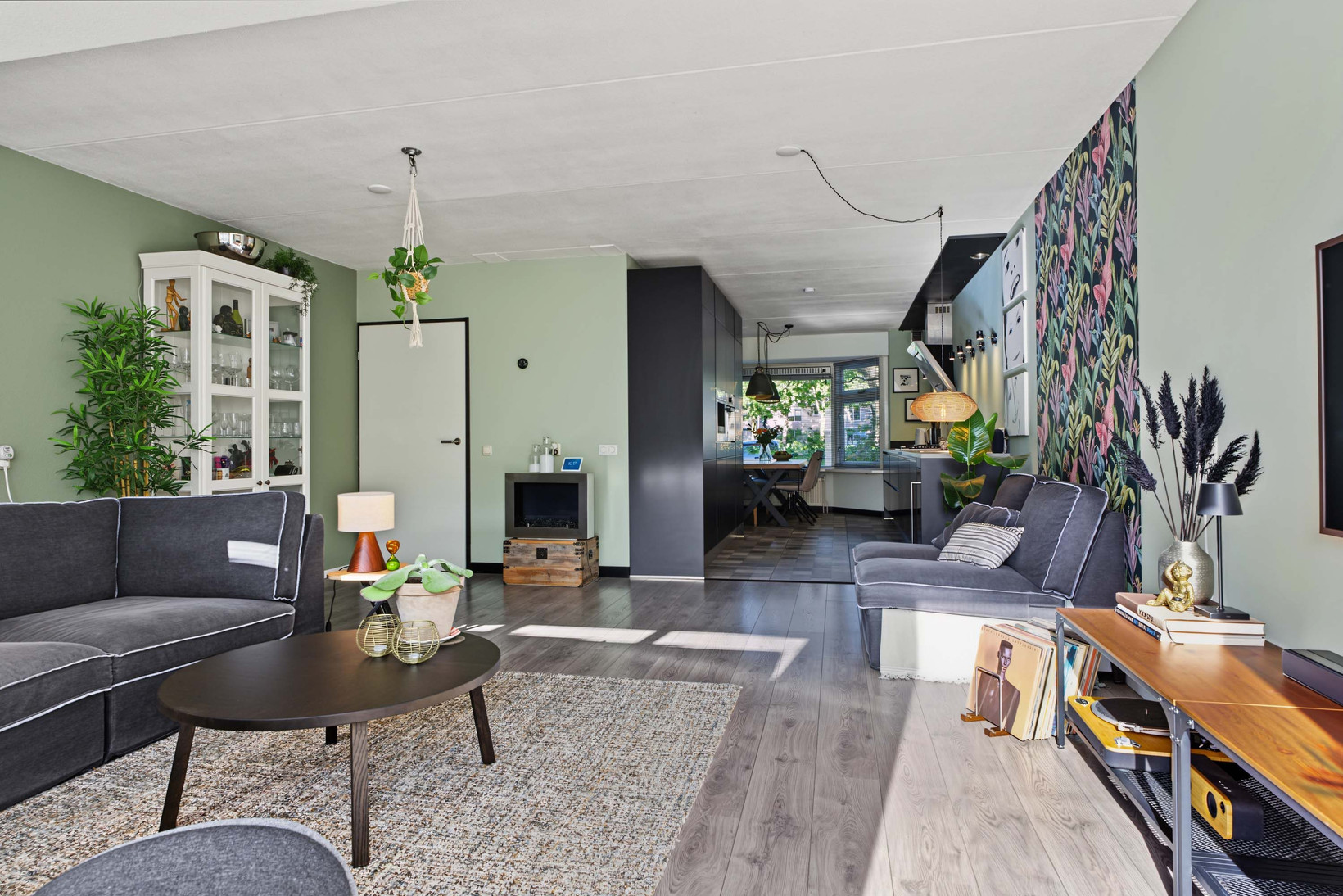 Tussenwoning te koop: Churchilldreef 105, Ede