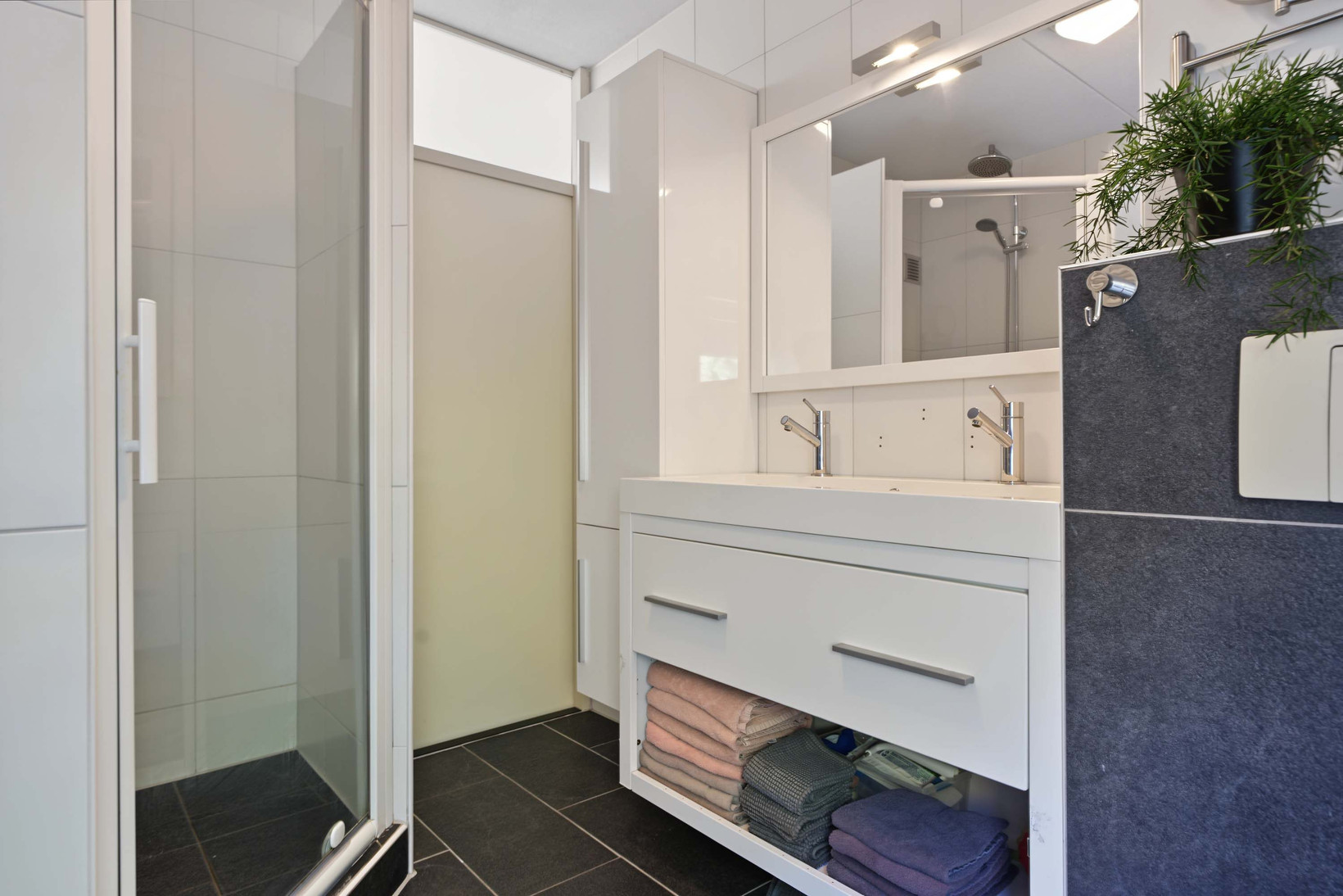 Tussenwoning te koop: Churchilldreef 105, Ede