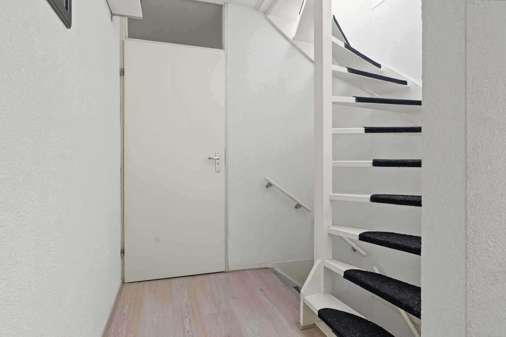 Tussenwoning te koop: Churchilldreef 105, Ede