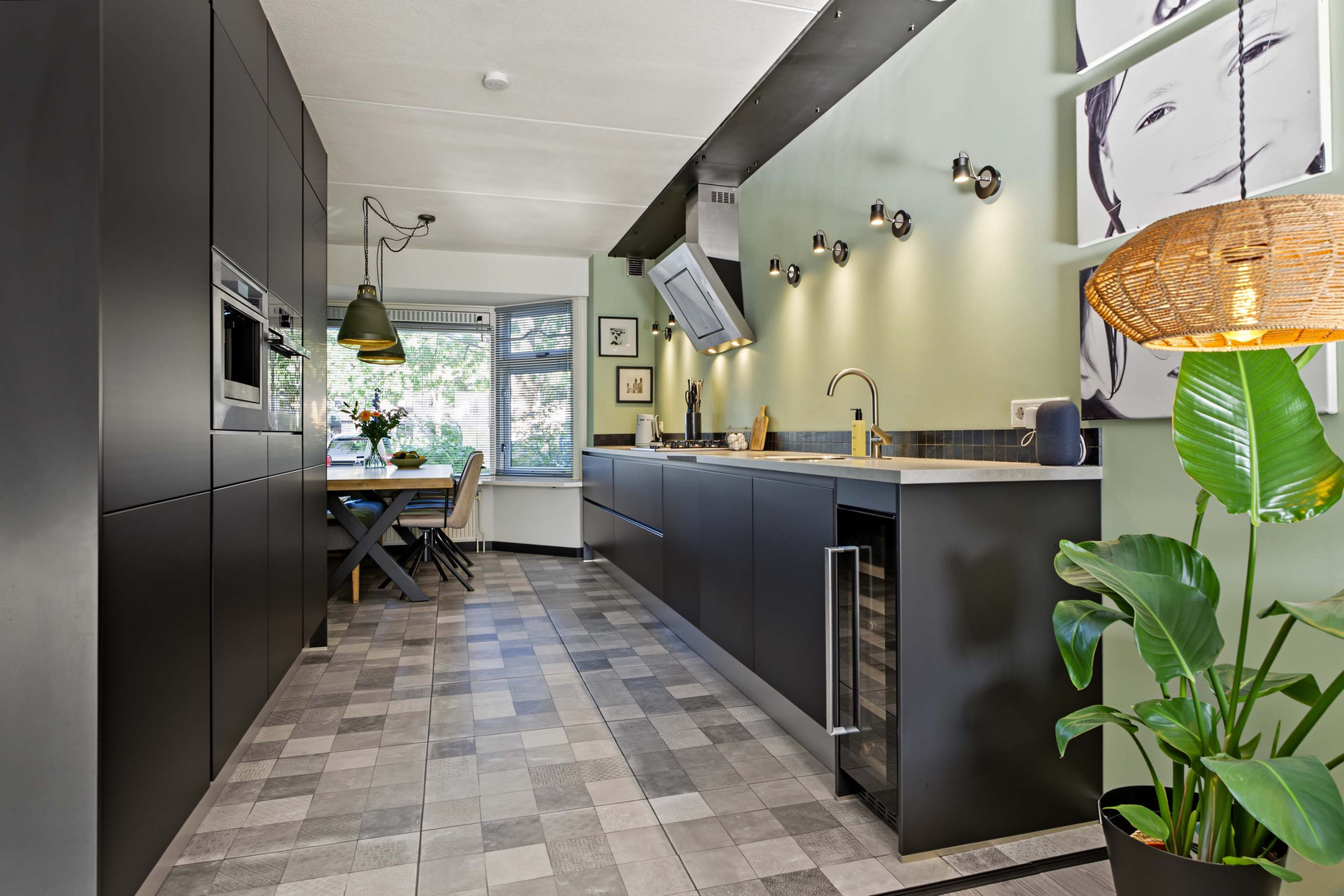 Tussenwoning te koop: Churchilldreef 105, Ede