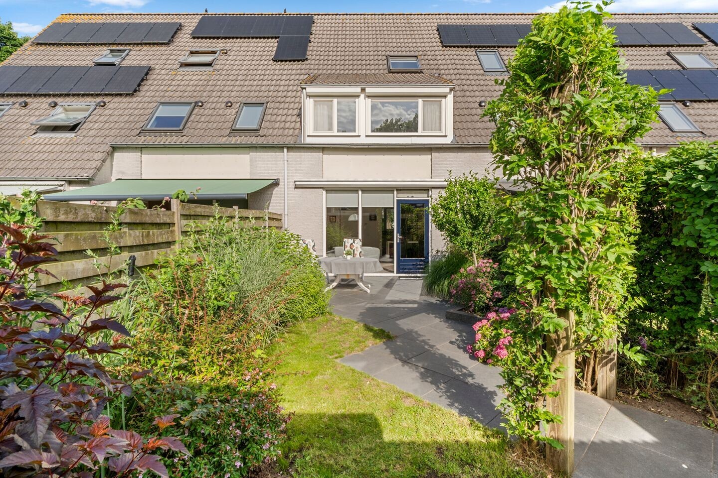 Tussenwoning te koop: Schumansingel 24, Ede