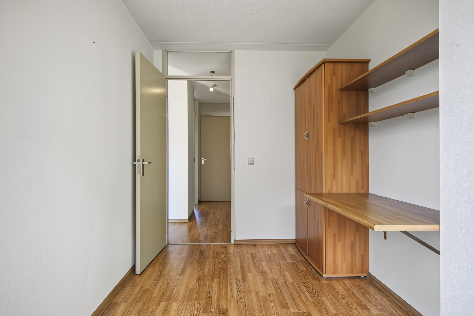 Tussenwoning te koop: Martin Luther Kingstate 84, Ede