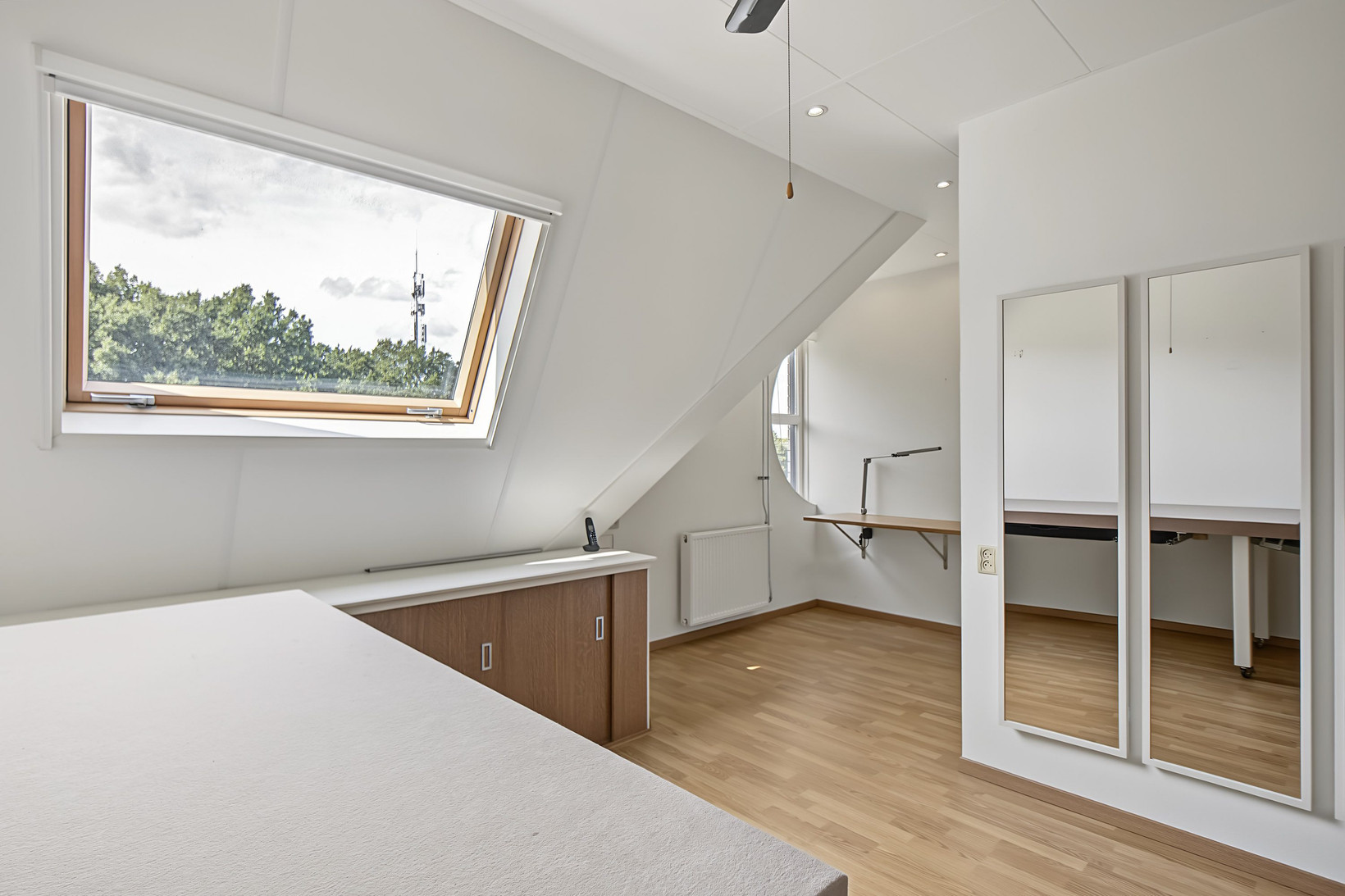 Tussenwoning te koop: Martin Luther Kingstate 84, Ede