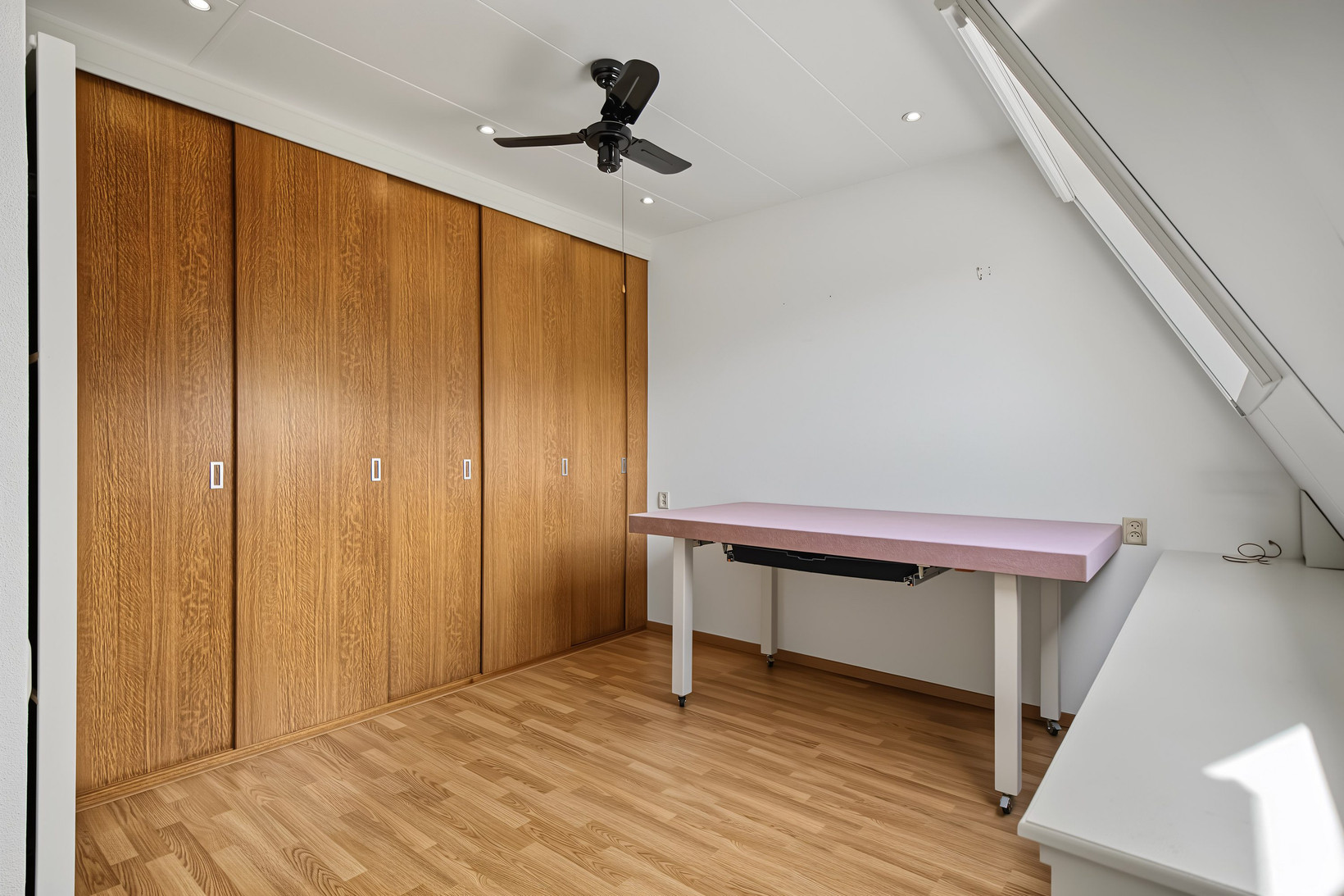 Tussenwoning te koop: Martin Luther Kingstate 84, Ede