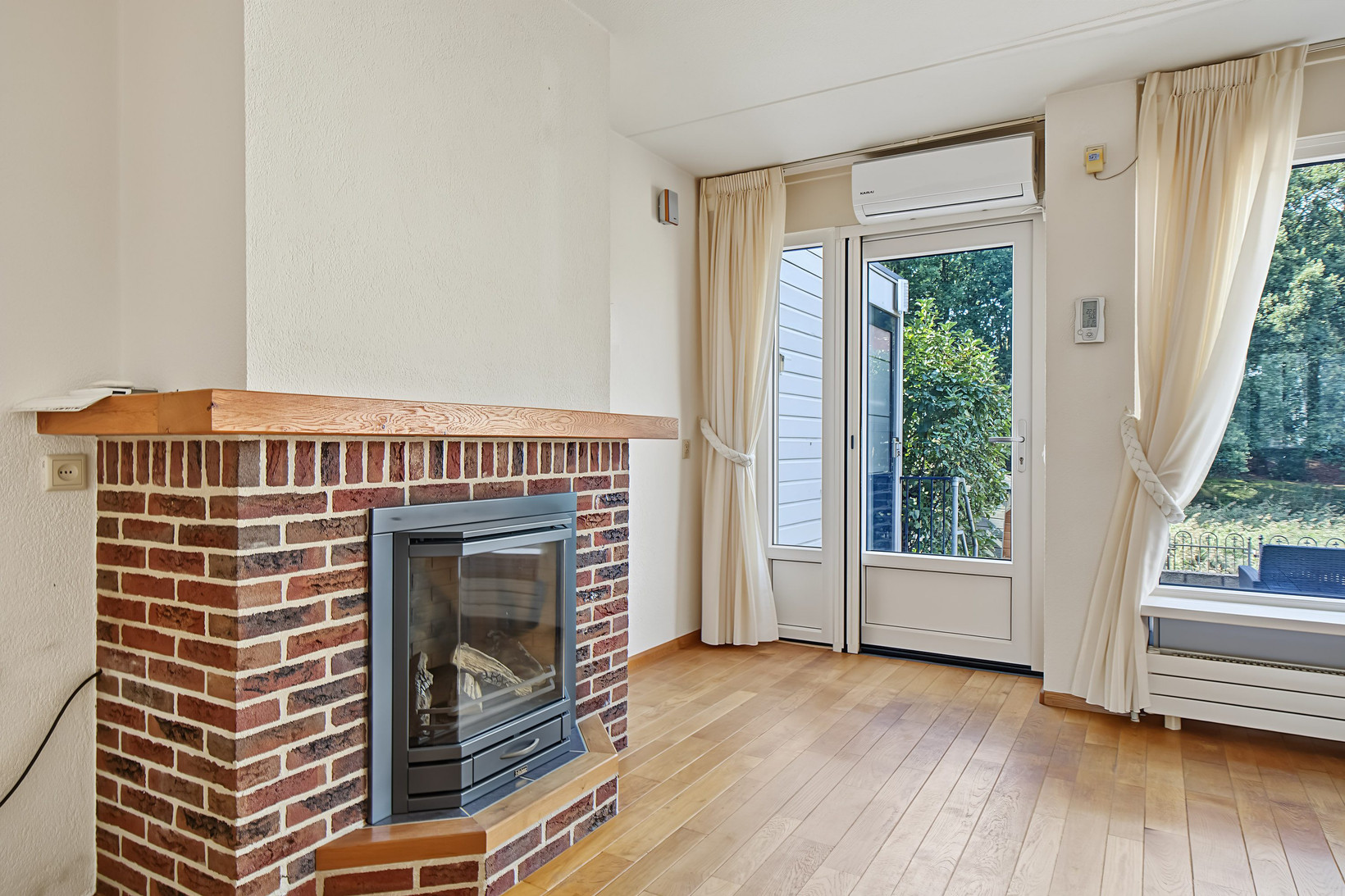 Tussenwoning te koop: Martin Luther Kingstate 84, Ede