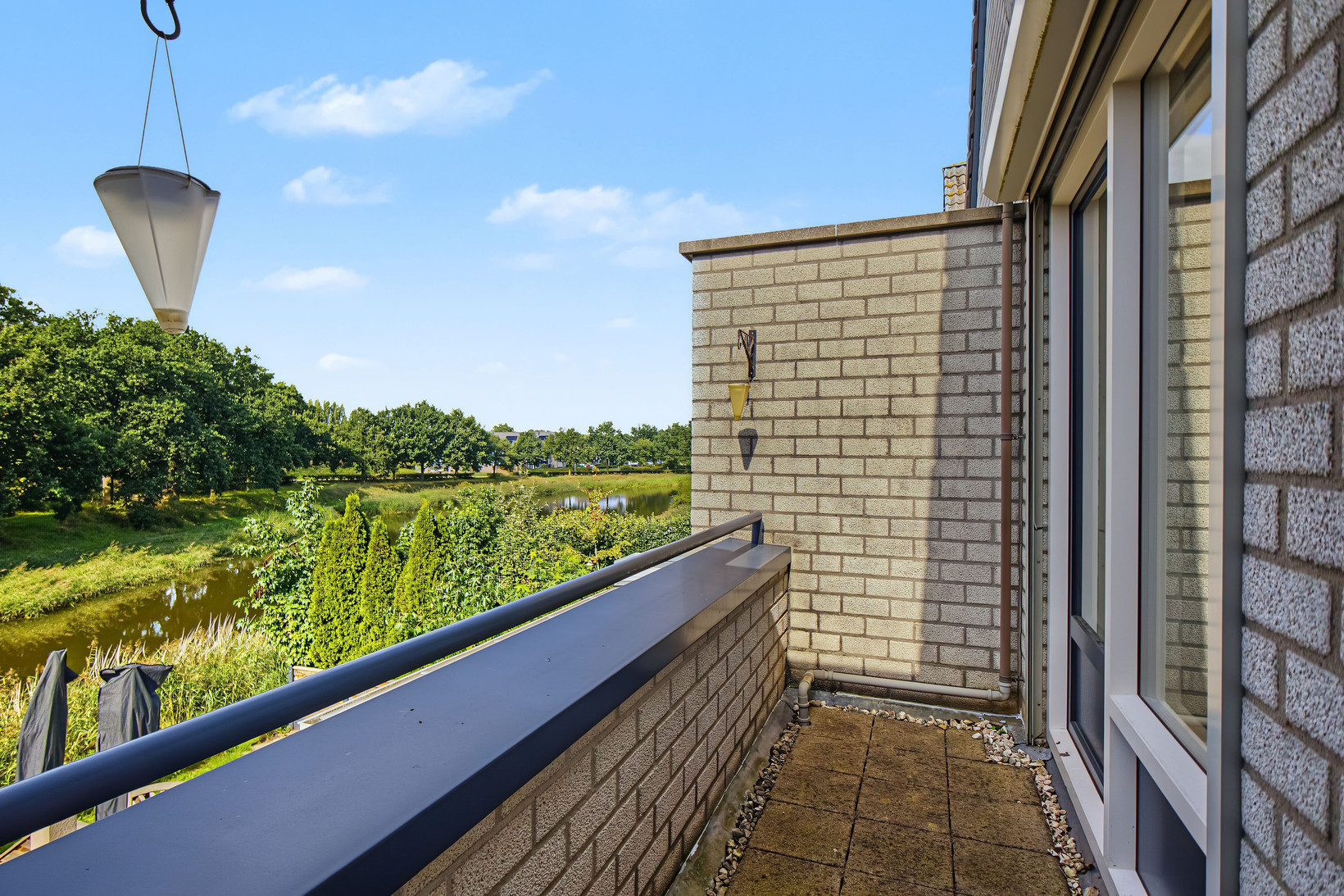 Tussenwoning te koop: Martin Luther Kingstate 84, Ede