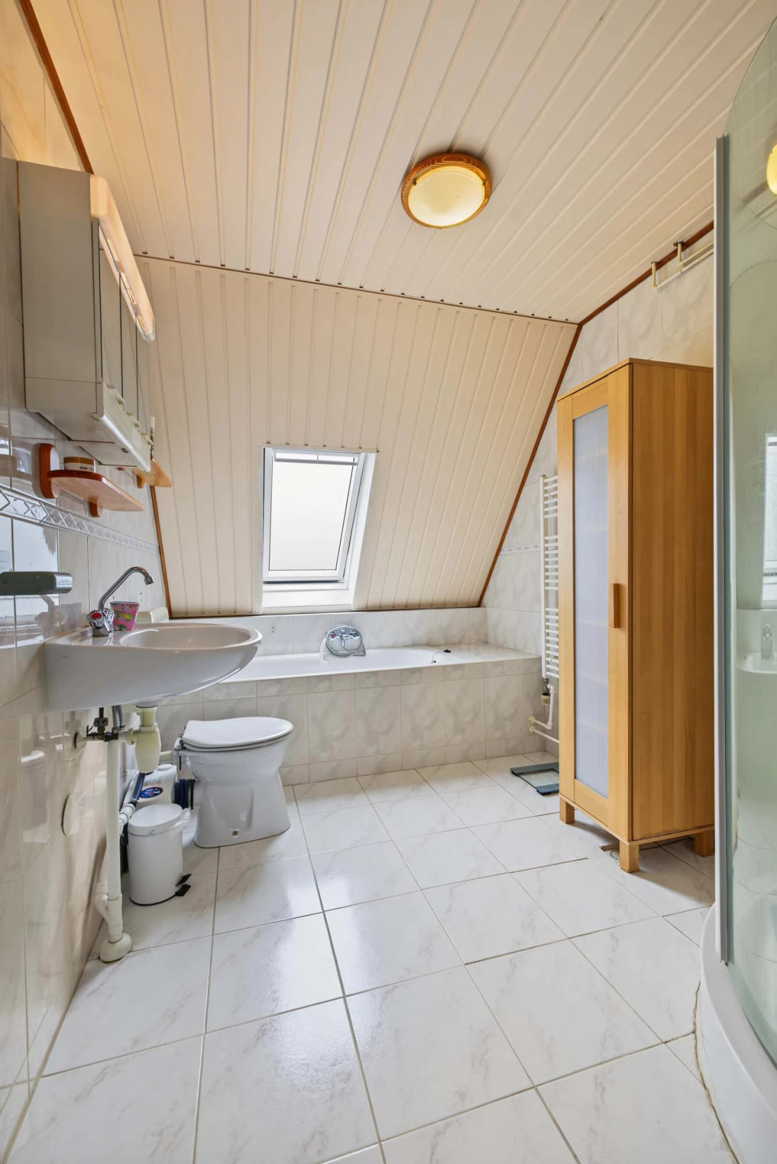 Hoekwoning te koop: Noel-Bakerstate 40, Ede