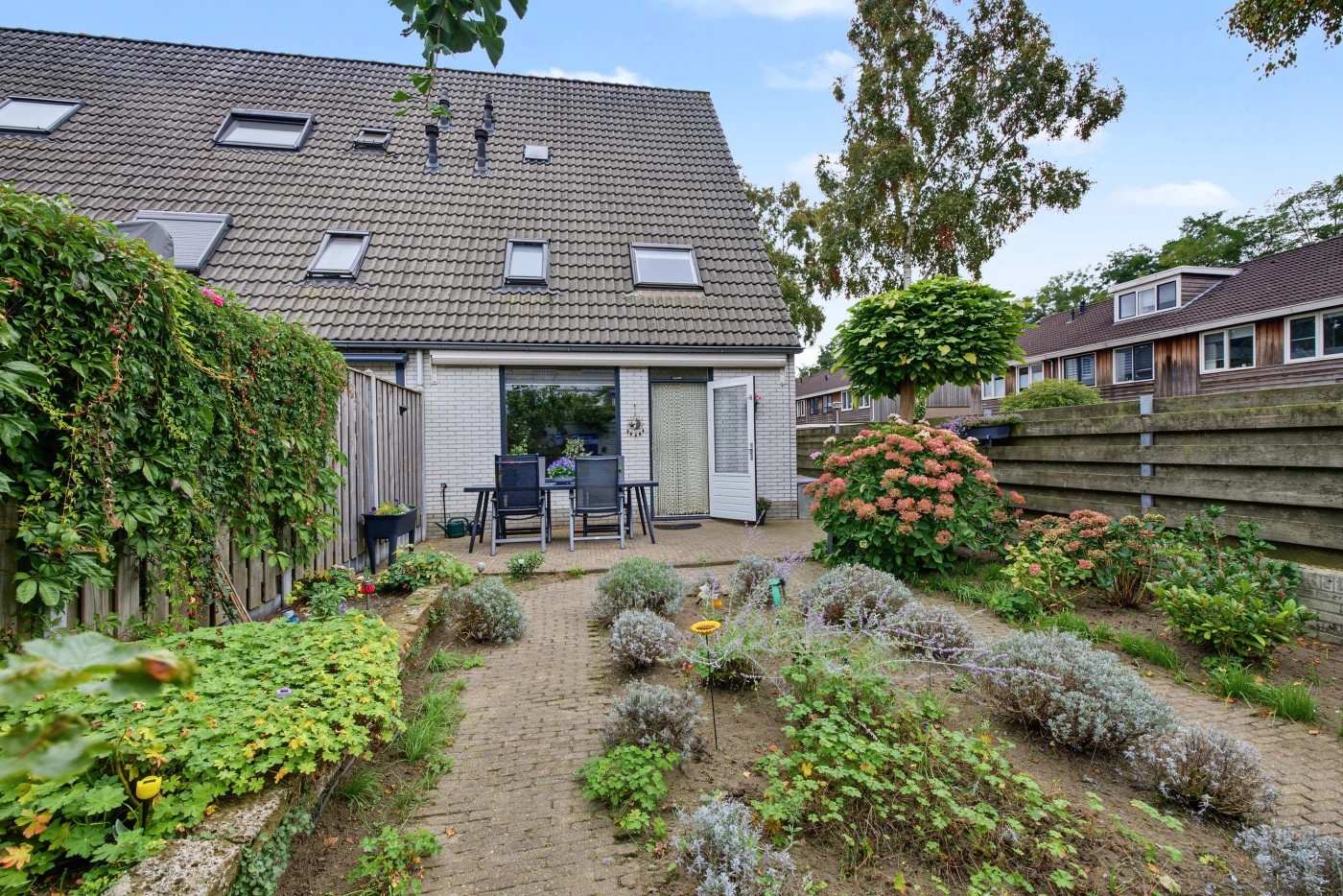 Hoekwoning te koop: Noel-Bakerstate 40, Ede