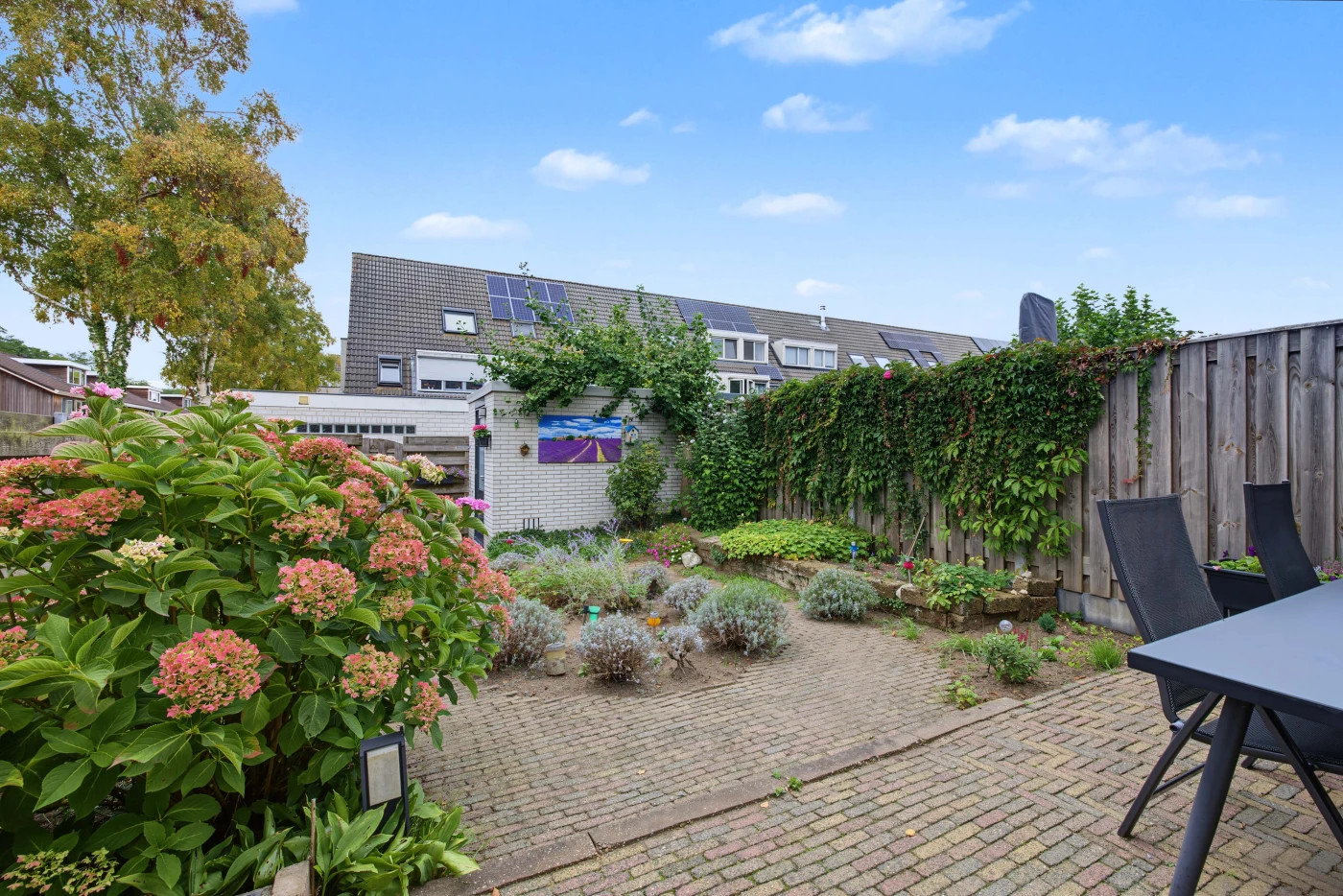 Hoekwoning te koop: Noel-Bakerstate 40, Ede