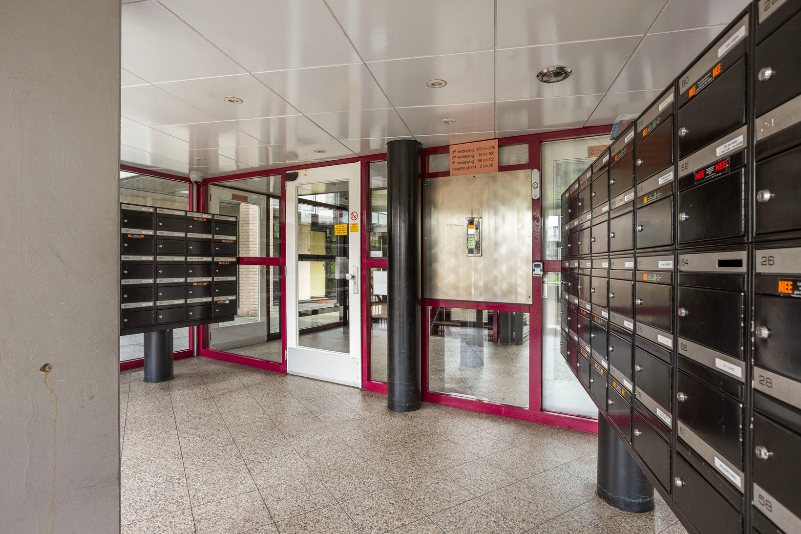 Appartement te koop: Dubčeksingel 142, Ede