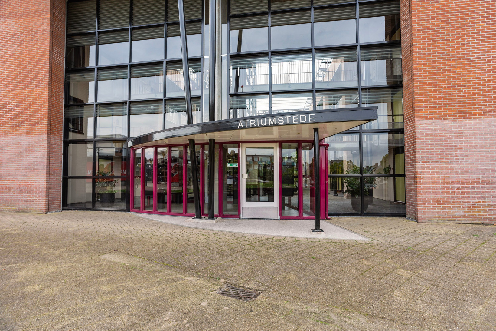 Appartement te koop: Dubčeksingel 142, Ede