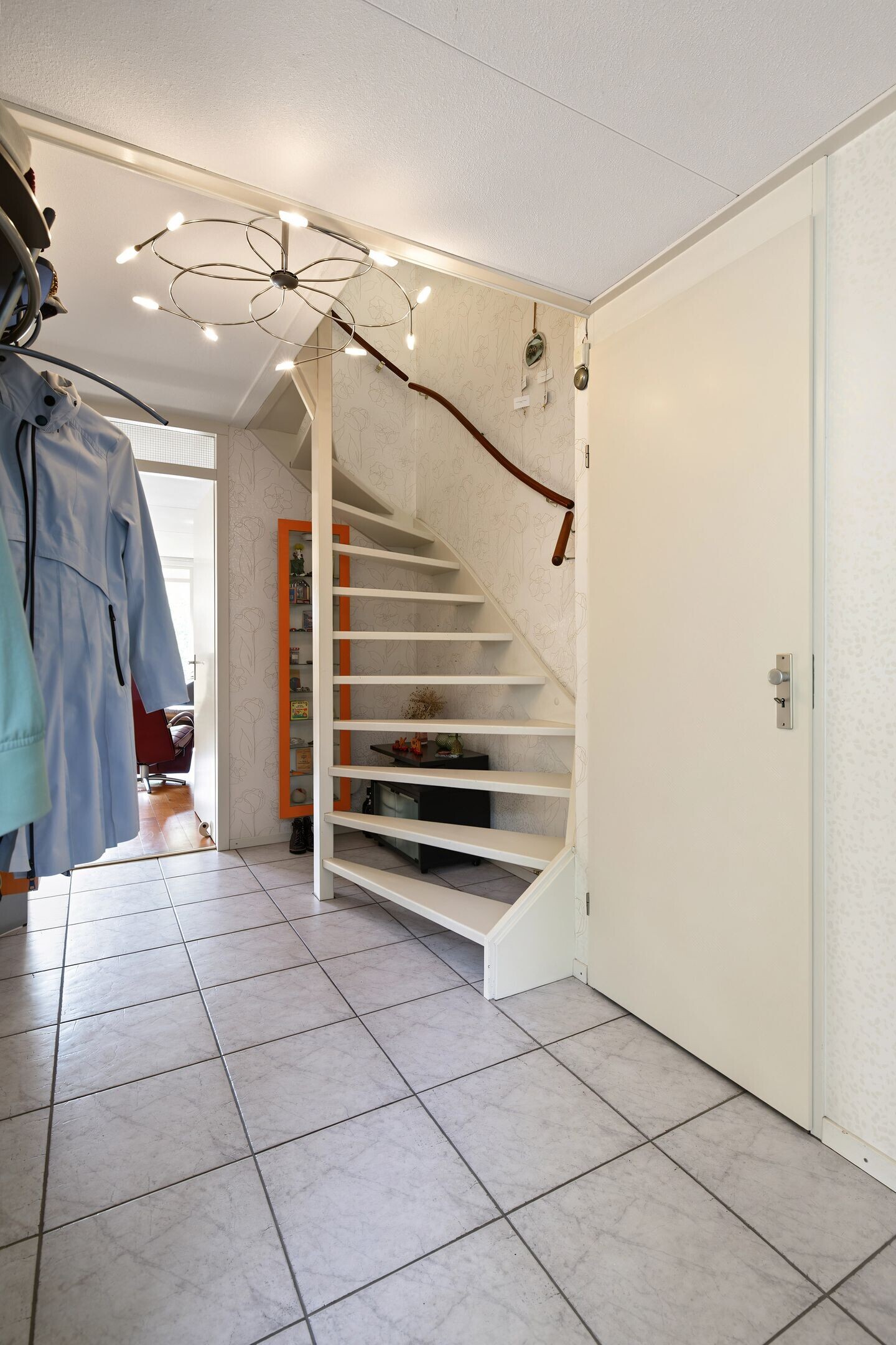 Tussenwoning te koop: Erasmusstate 69, Ede
