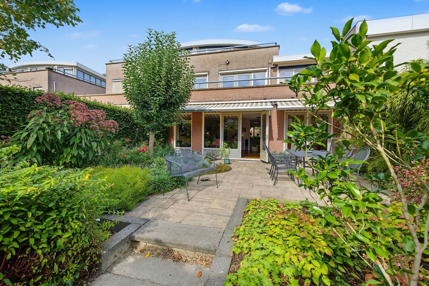 Tussenwoning te koop: Erasmusstate 69, Ede