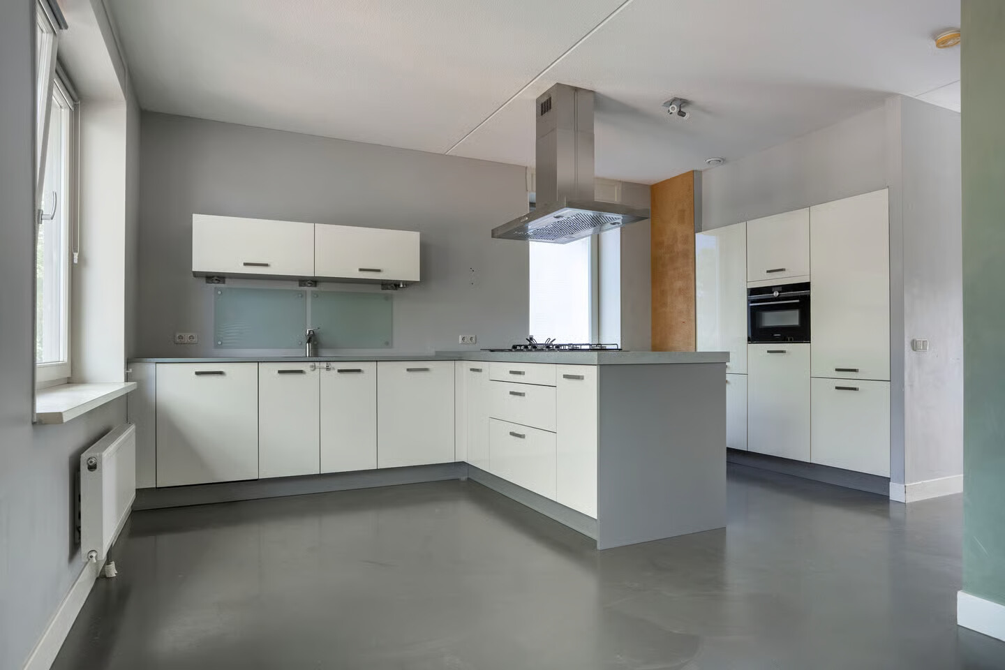Tussenwoning te koop: Nieuwe Maanderbuurtweg 17, Ede