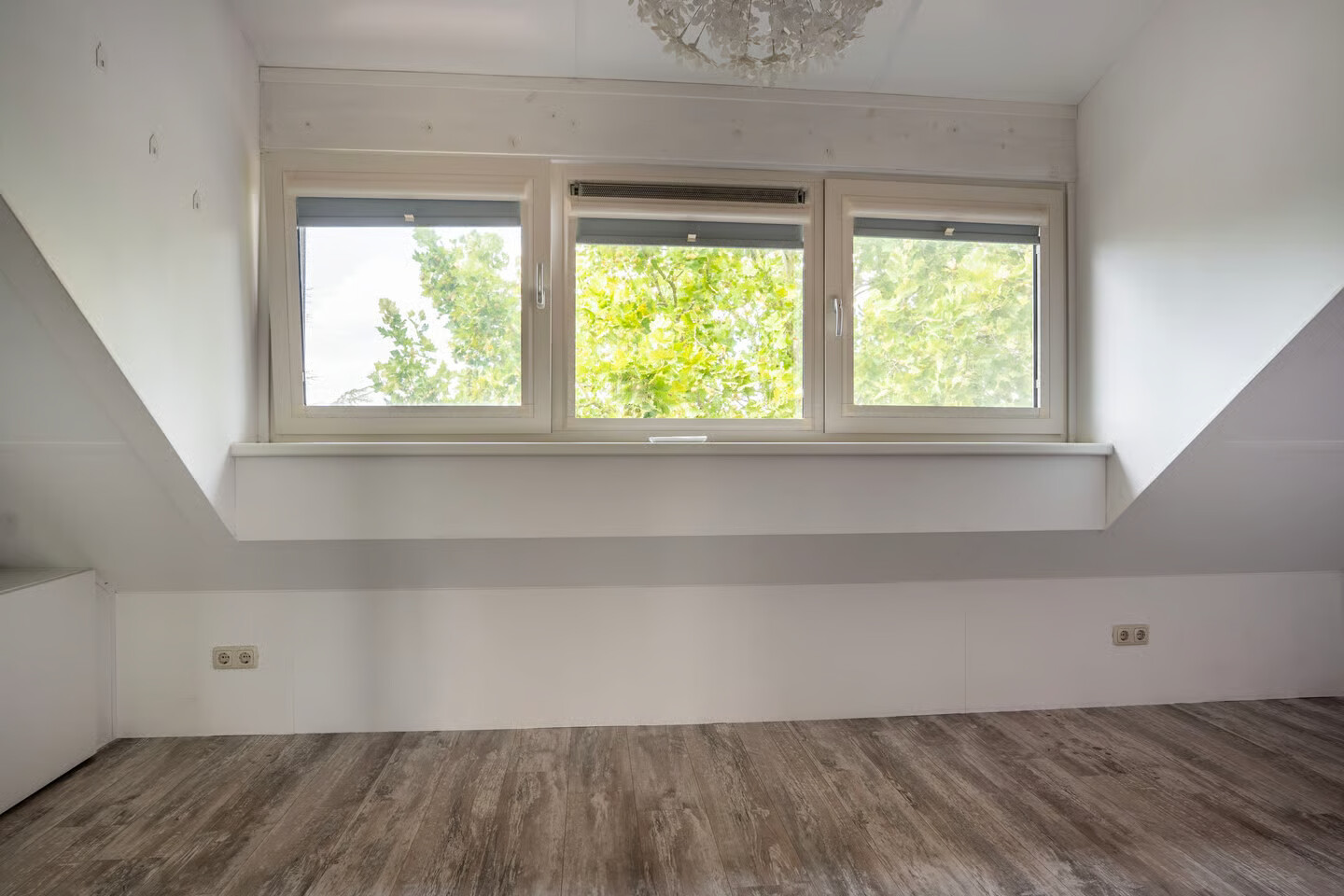 Tussenwoning te koop: Nieuwe Maanderbuurtweg 17, Ede