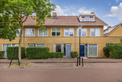 van Leeuwen. 4