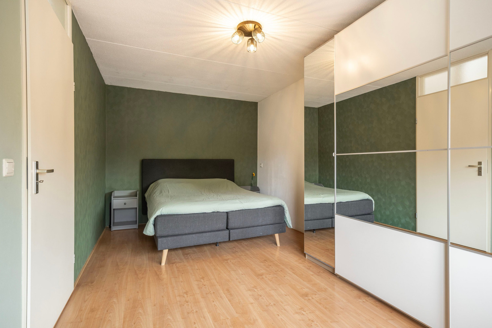 Tussenwoning te koop: Parkhof 44, Ede