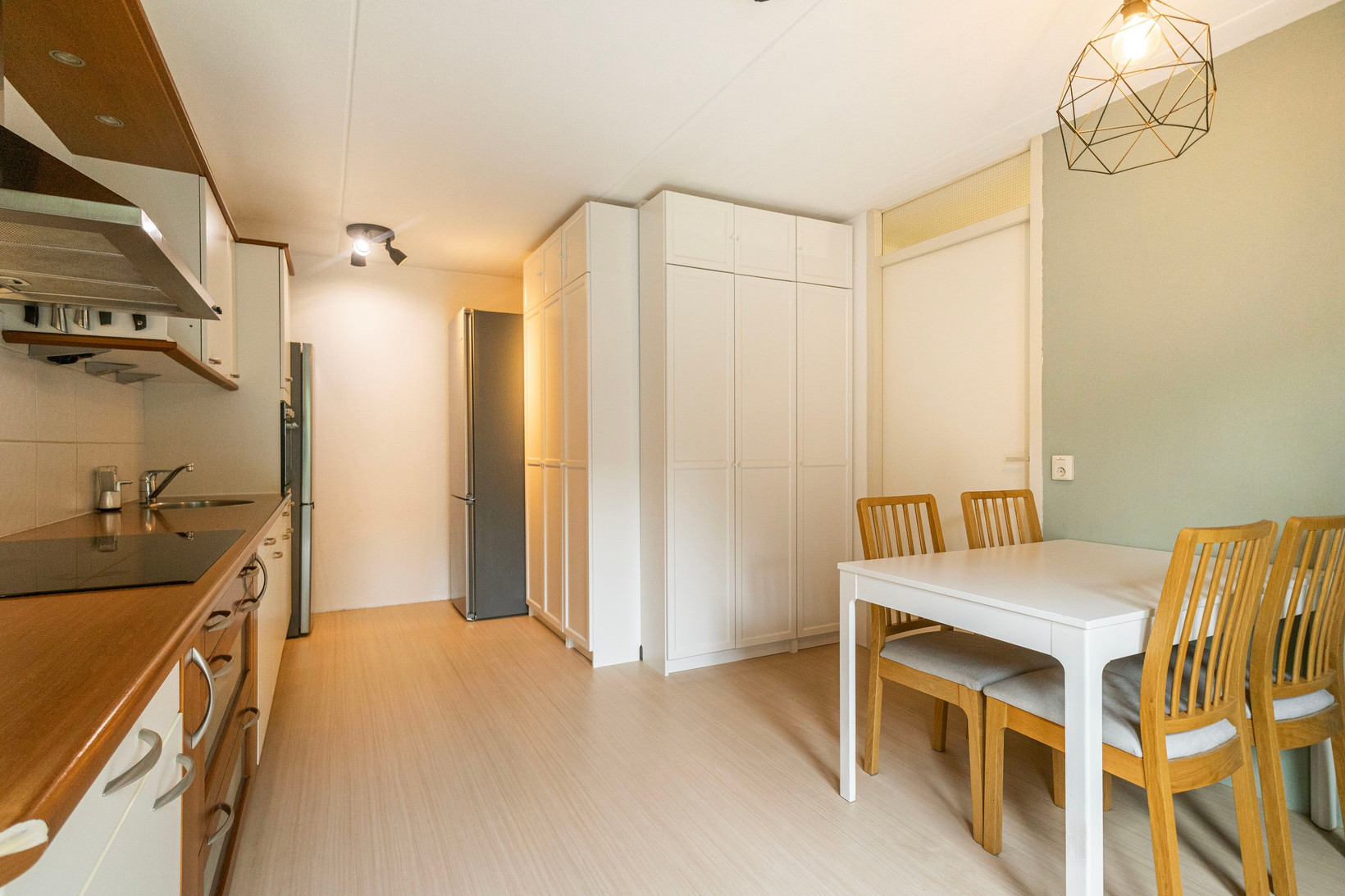 Tussenwoning te koop: Parkhof 44, Ede