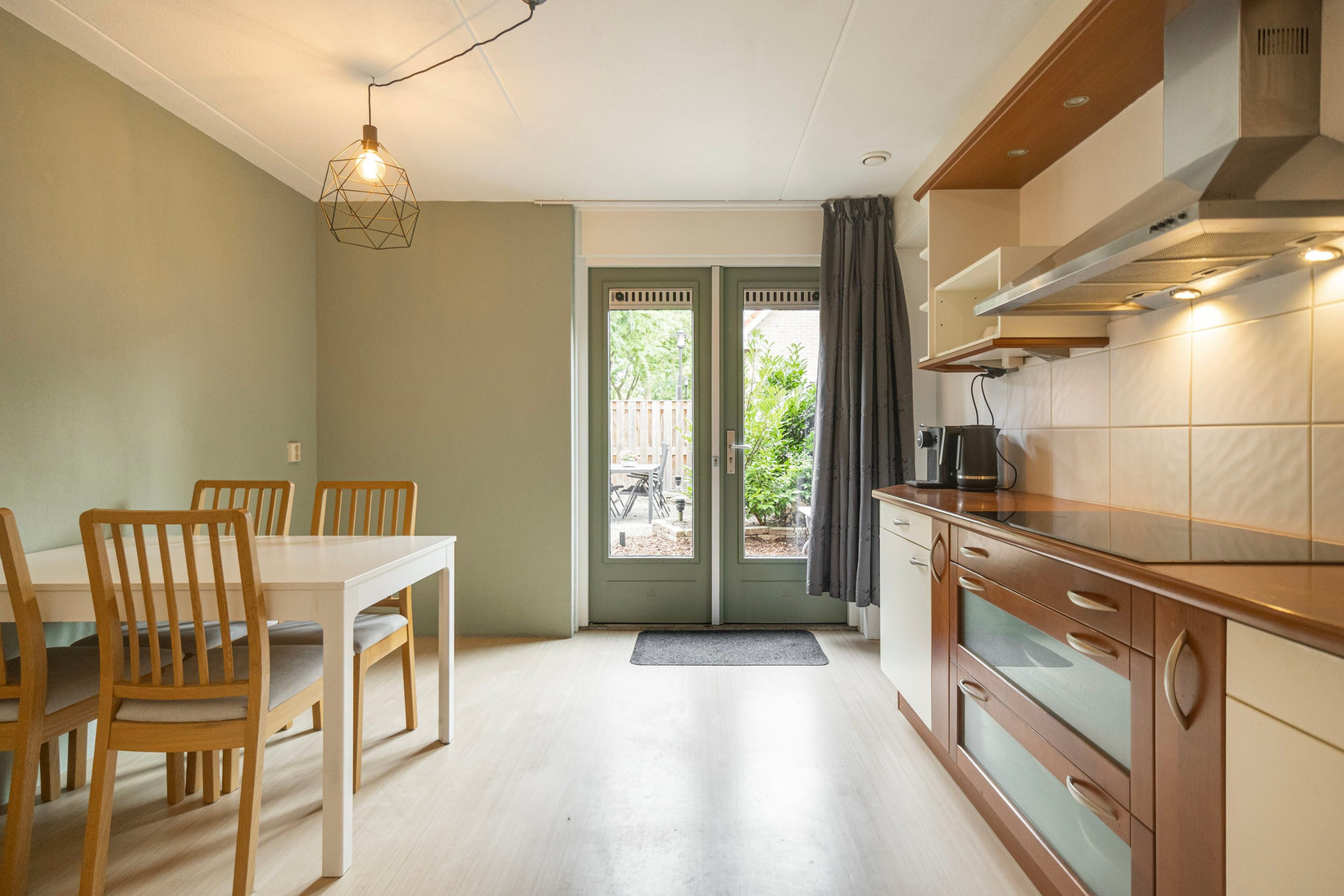 Tussenwoning te koop: Parkhof 44, Ede