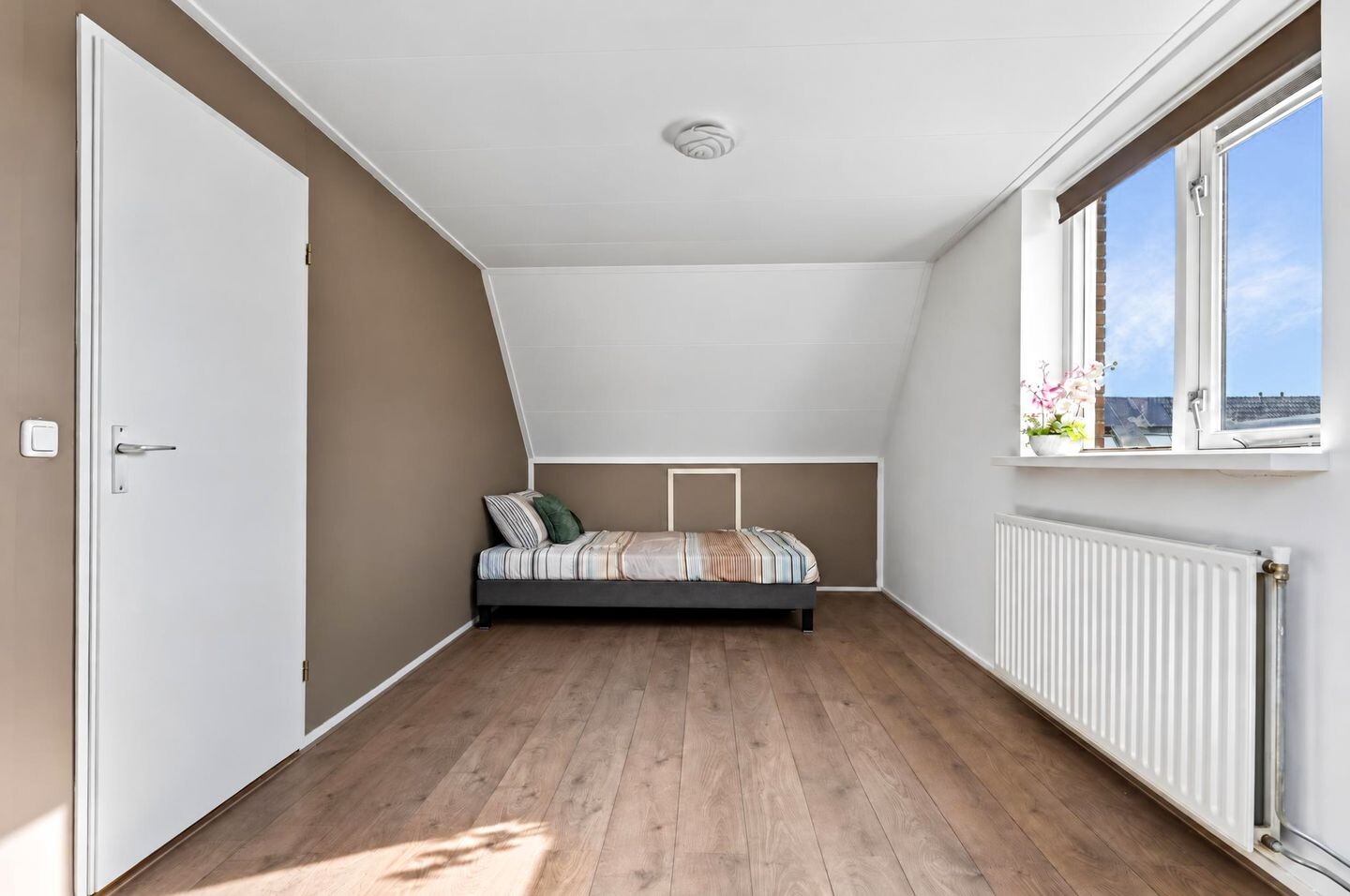 Hoekwoning te koop: Gerard Doustraat 32, Ede