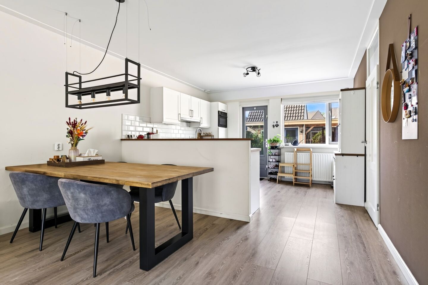 Hoekwoning te koop: Gerard Doustraat 32, Ede
