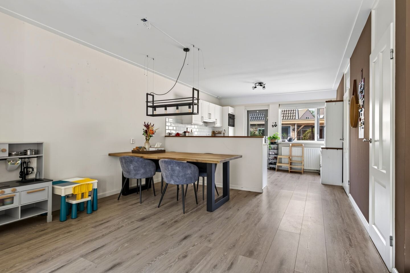 Hoekwoning te koop: Gerard Doustraat 32, Ede