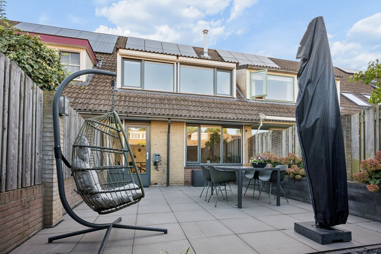 Tussenwoning te koop: Karssenstraat 20, Ede